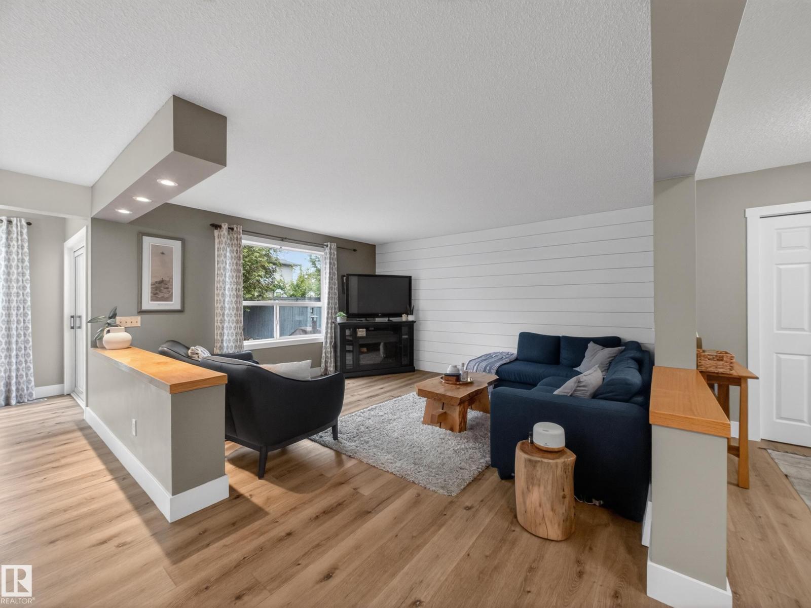 611 Meadowview Cr, Sherwood Park, Alberta  T8H 1X9 - Photo 7 - E4493505