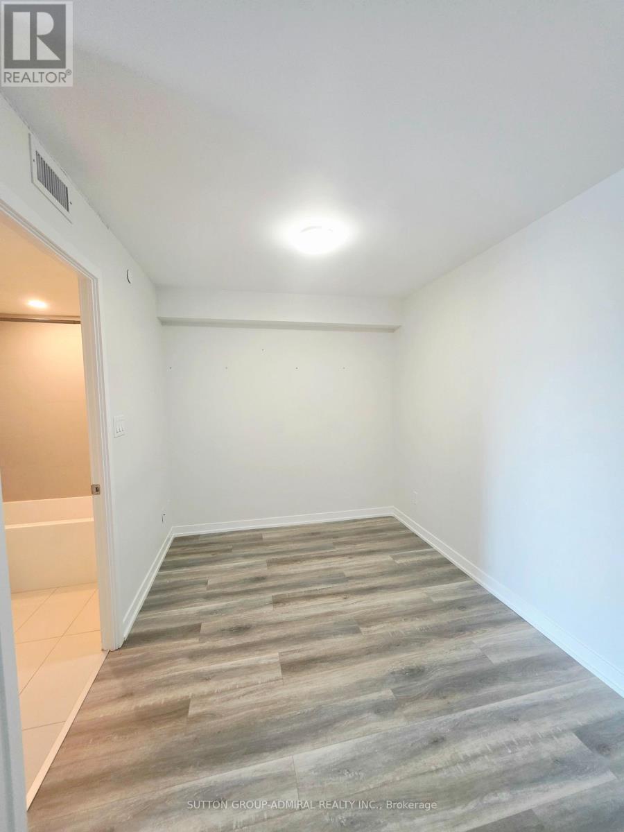 315 - 1401 O'connor Drive, Toronto, Ontario  M4B 2V5 - Photo 7 - E13107676