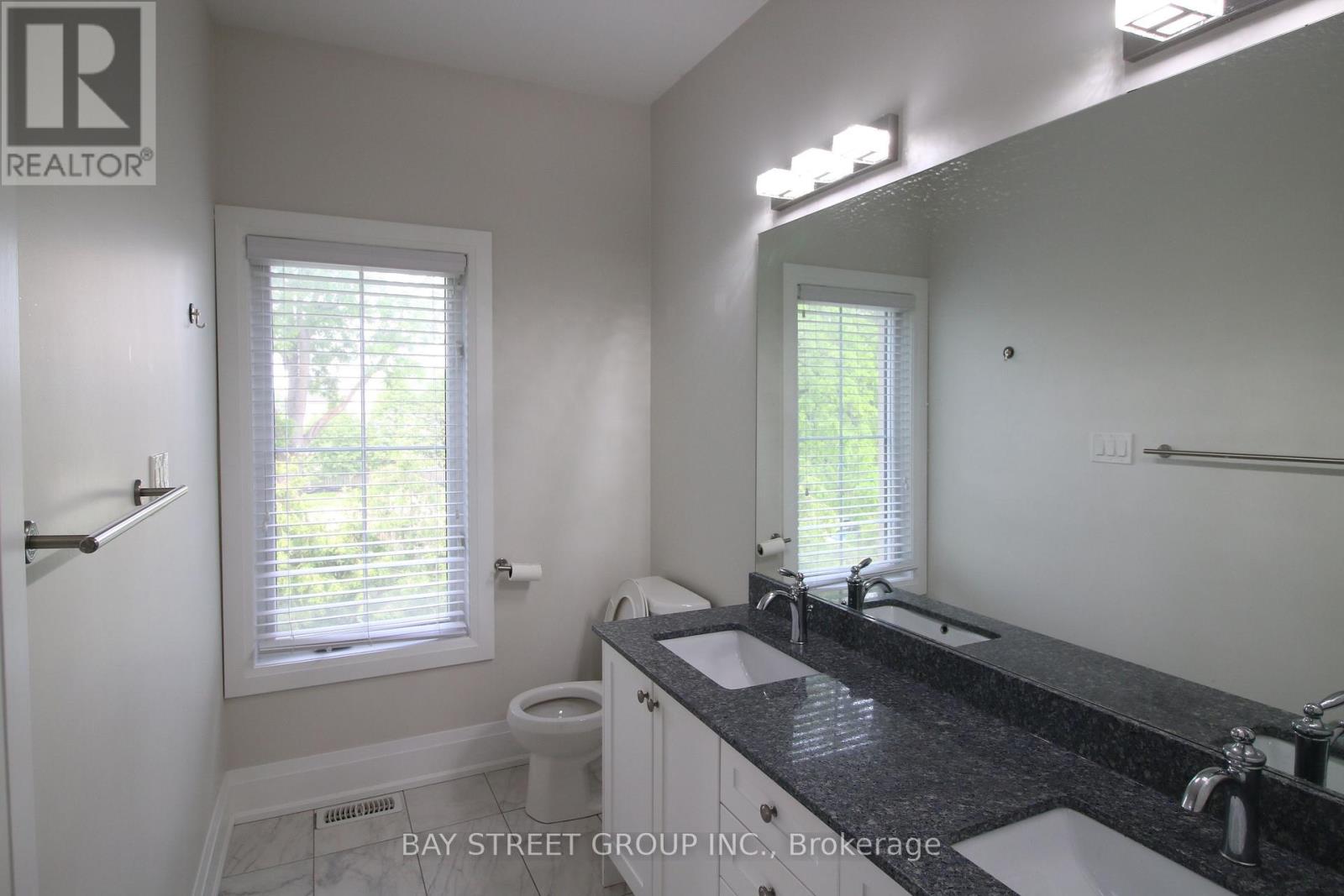 12 Sombrero Lane, Richmond Hill, Ontario  L4C 6E5 - Photo 12 - N13429734