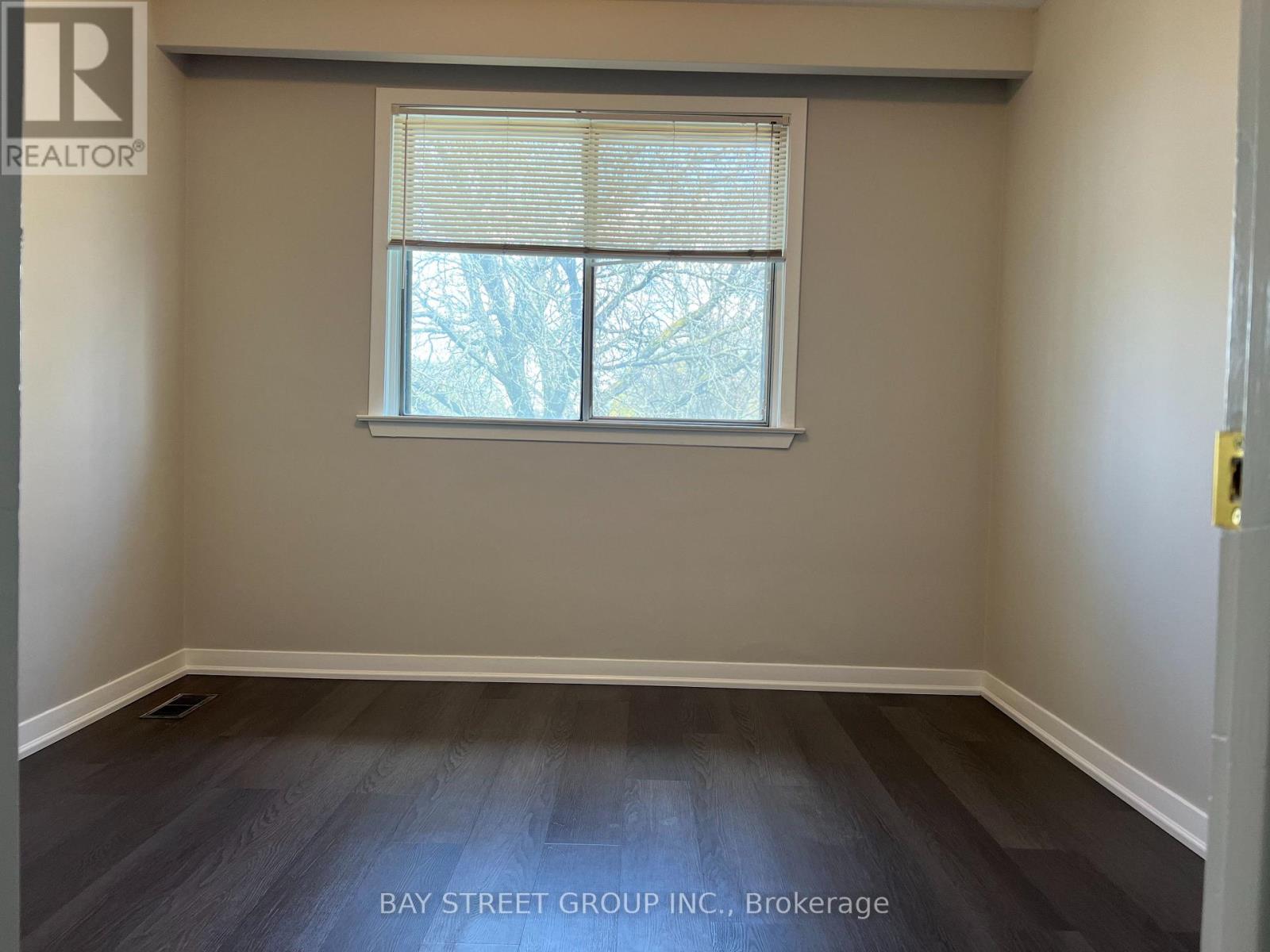 2 Slidell Crescent, Toronto, Ontario  M3A 2C4 - Photo 8 - C13440224