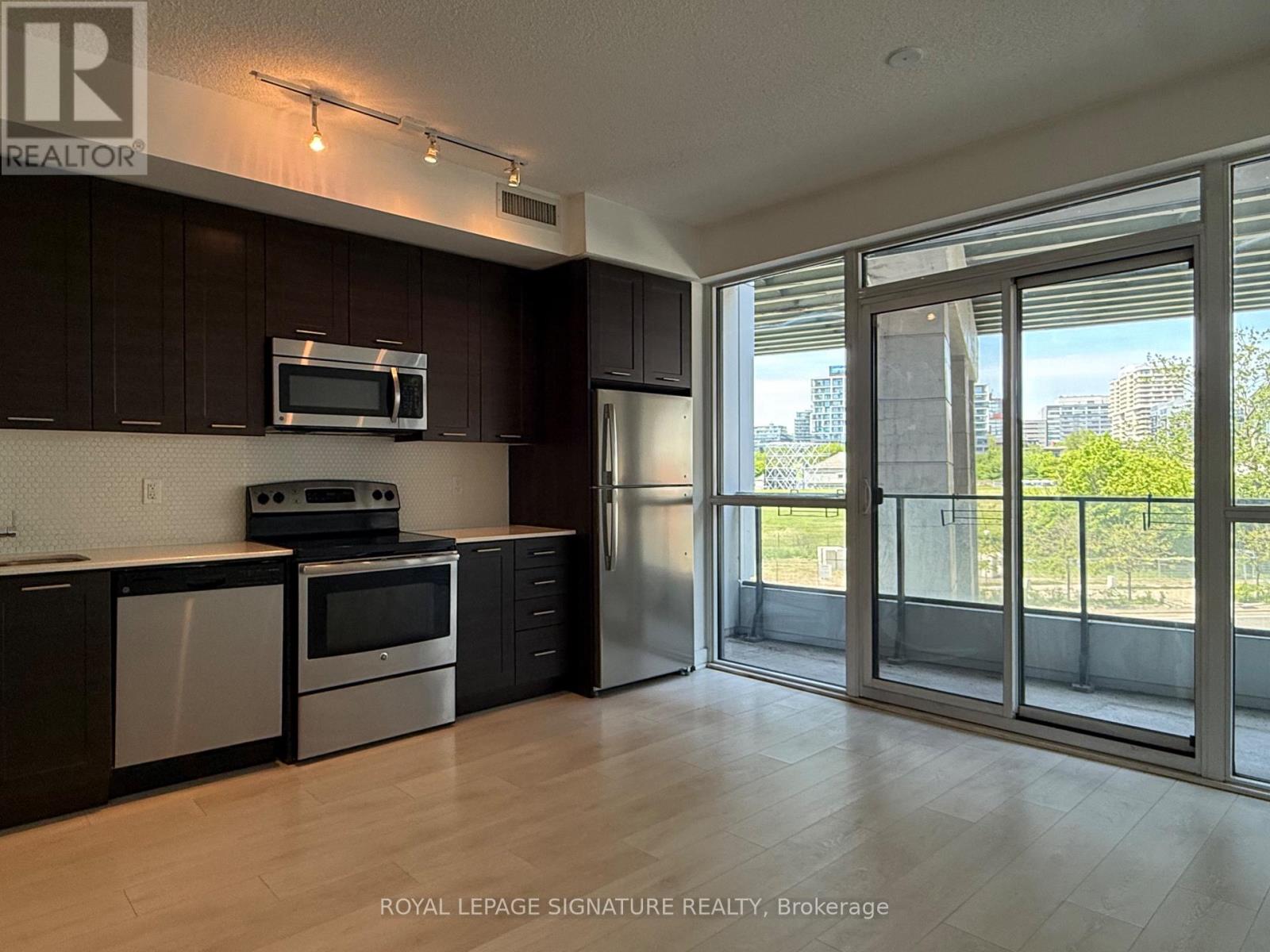 305 - 50 Bruyeres Mews, Toronto, Ontario  M5V 0A7 - Photo 3 - C13440274