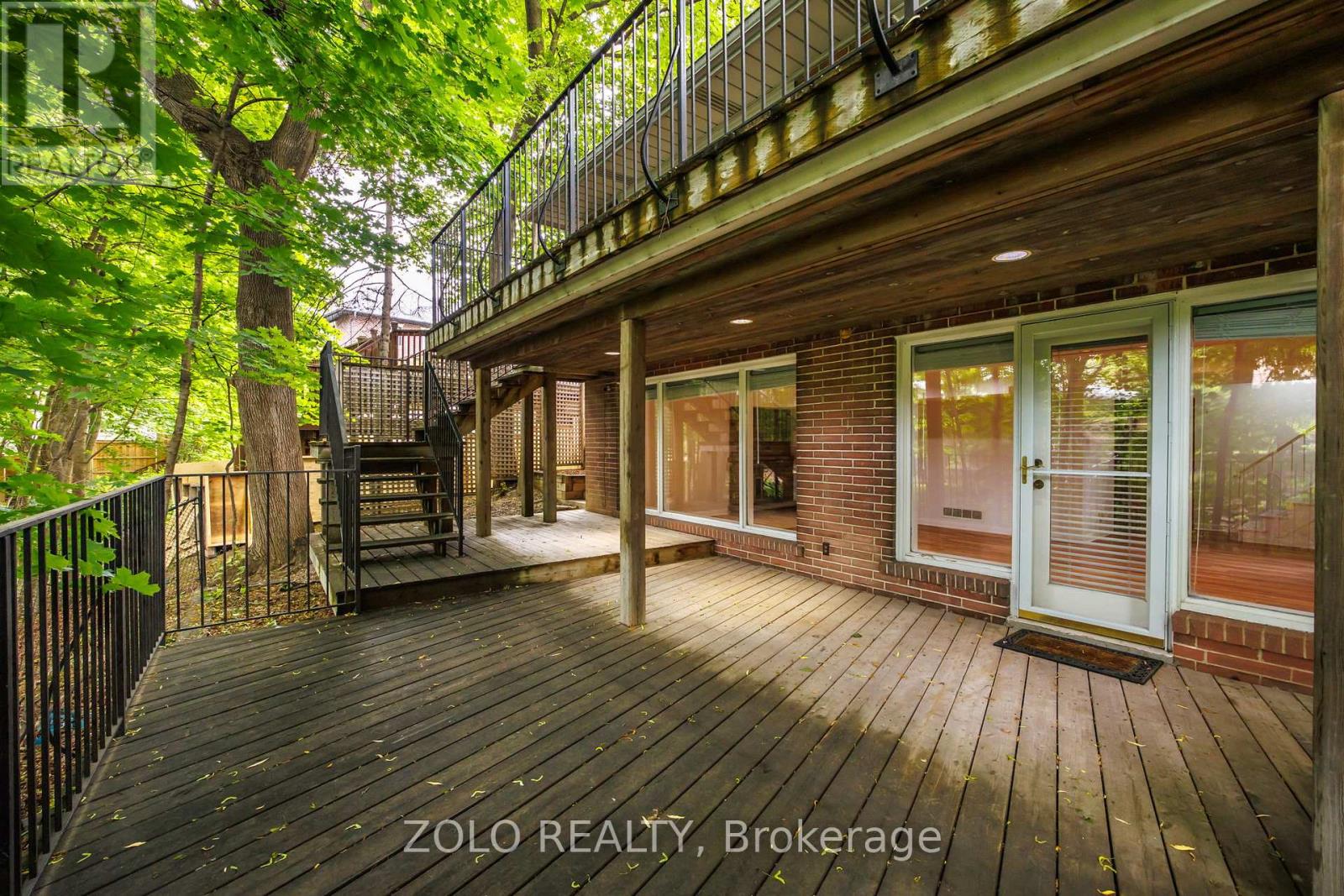 17 Hi Mount Drive, Toronto, Ontario  M2K 1X3 - Photo 37 - C13440304