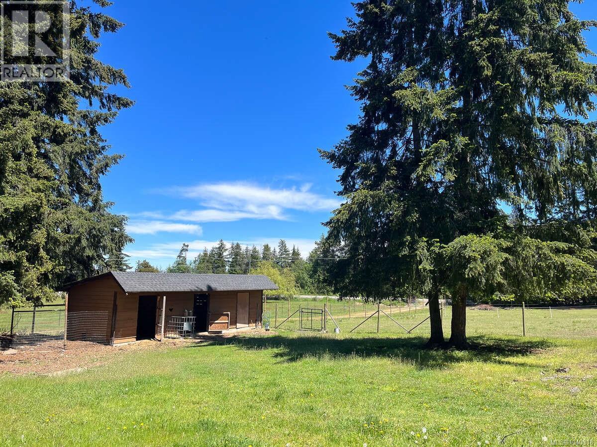 981 Pratt Rd, Hilliers, British Columbia  V9K 1W5 - Photo 4 - 1040318