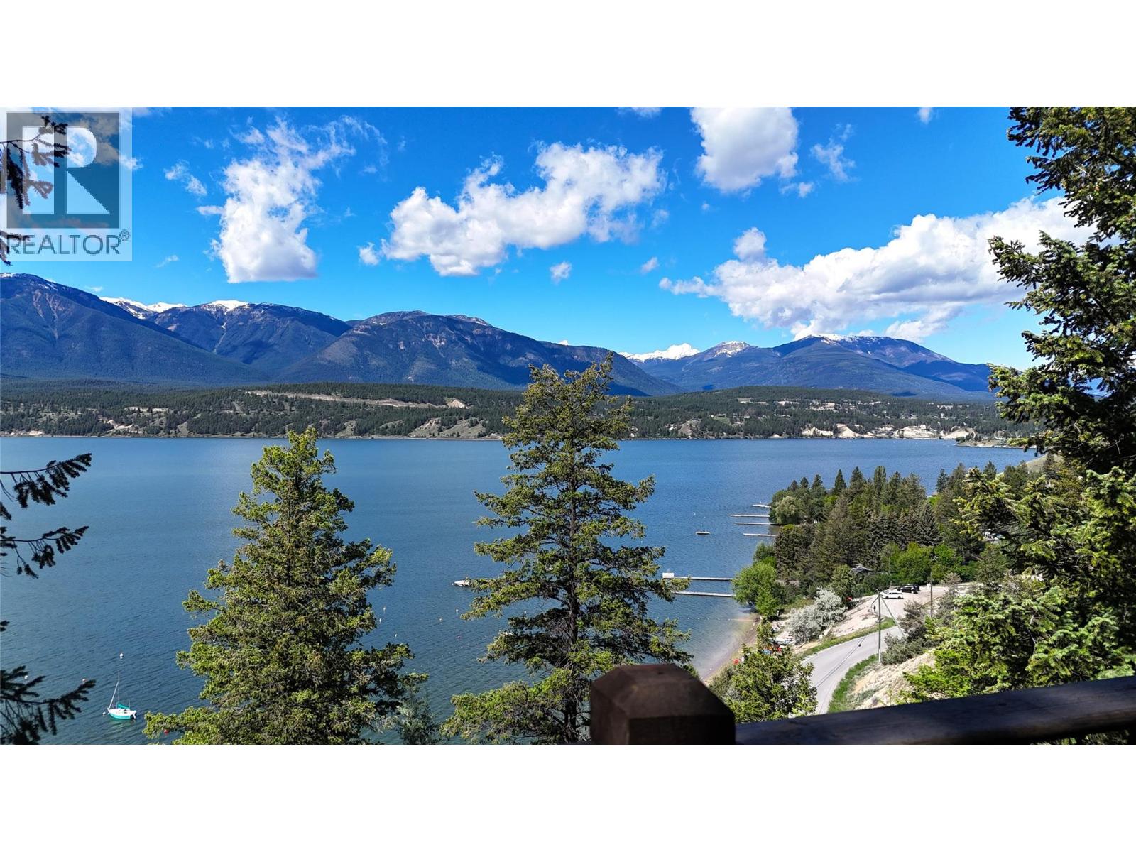 1121 Hilltop Road, Windermere, British Columbia  V0B 2L1 - Photo 4 - 10391273