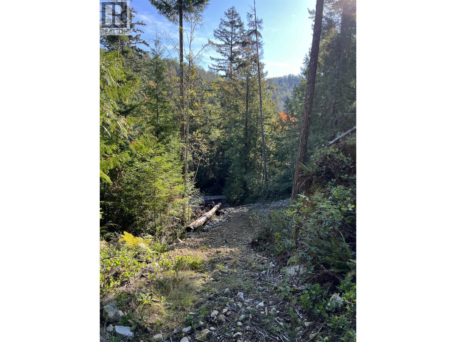 13607 Lee Road, Garden Bay, British Columbia  V0N 1S1 - Photo 5 - R3135538