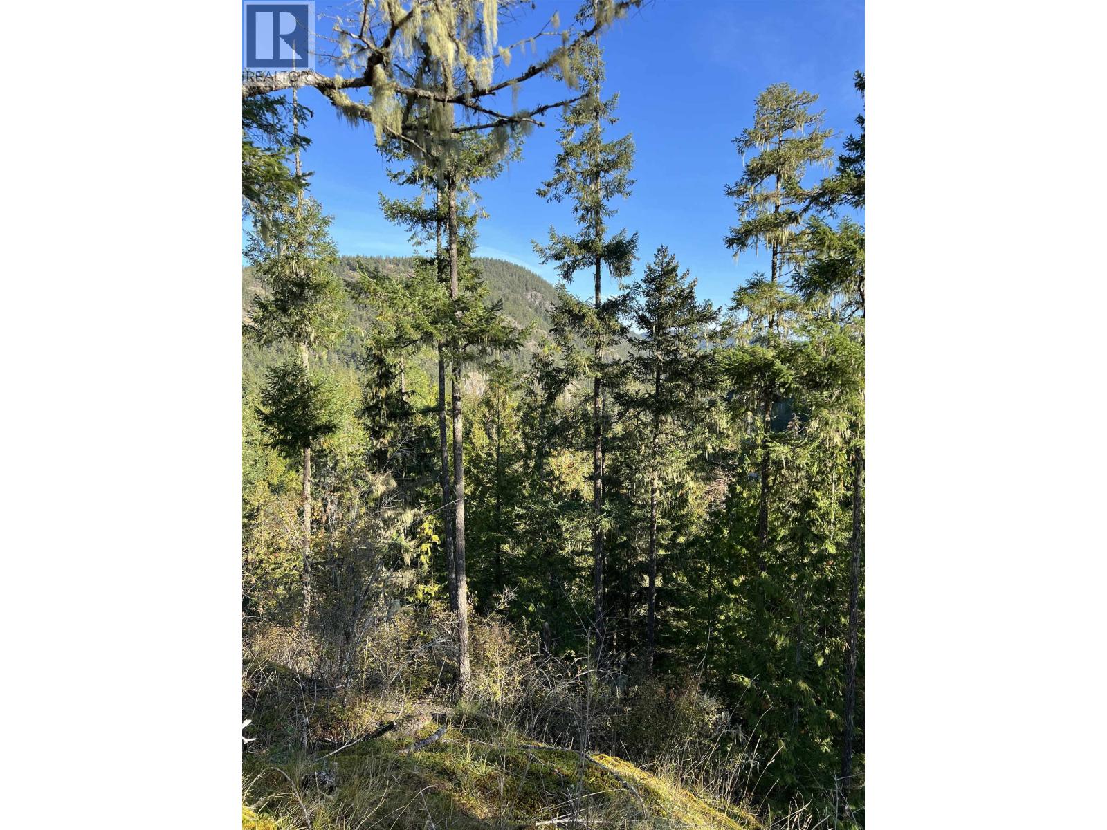 13808 Sakinaw Drive, Garden Bay, British Columbia  V0N 1S1 - Photo 5 - R3135543