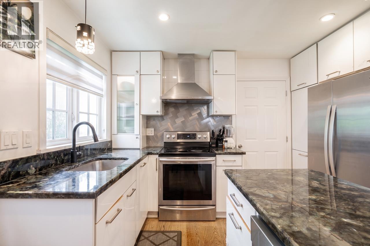 1525 E 51st Avenue, Vancouver, British Columbia  V5P 4R6 - Photo 11 - R3134579