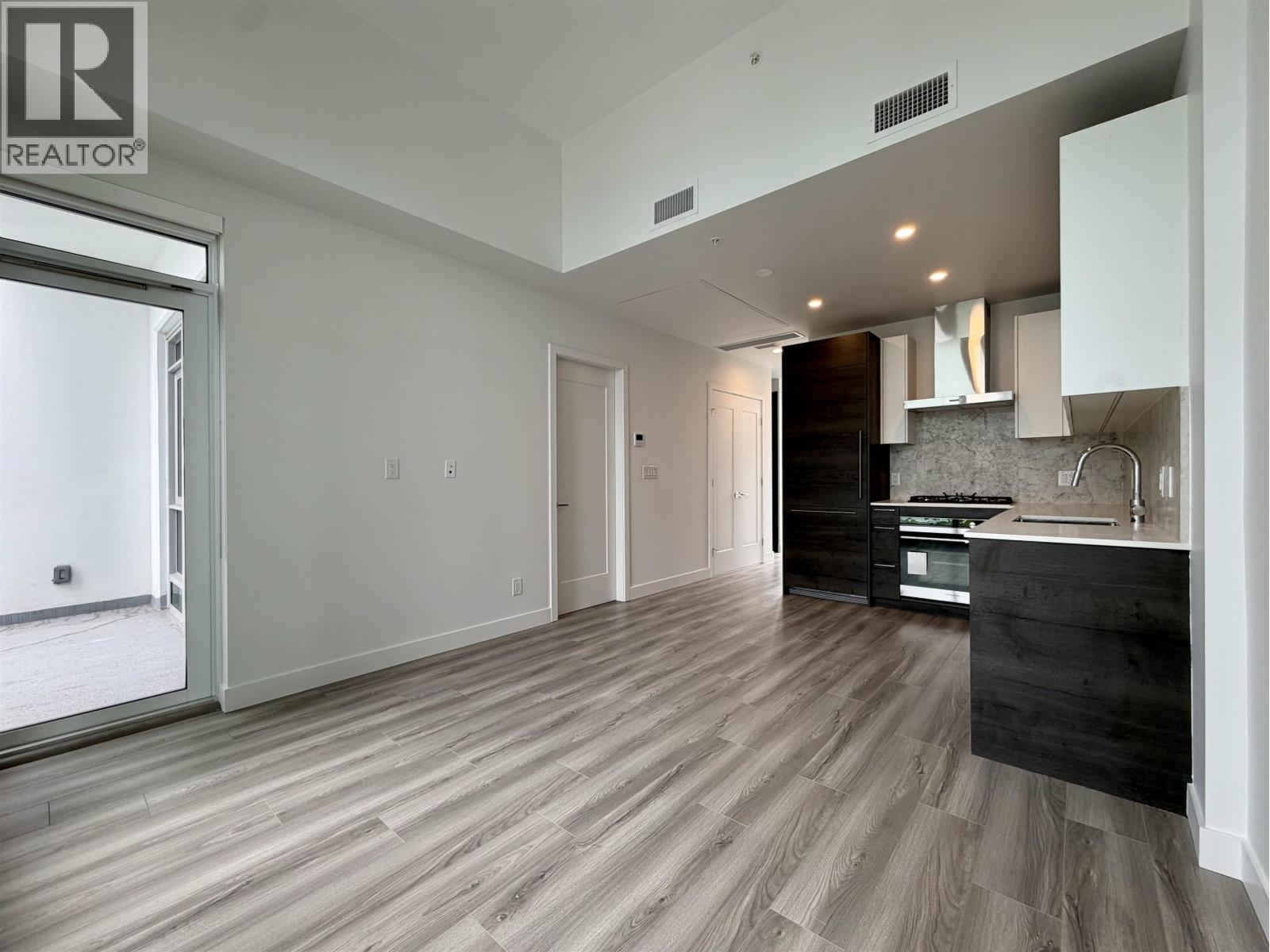 311 2381 Beta Avenue, Burnaby, British Columbia  V5C 0P7 - Photo 3 - R3133722