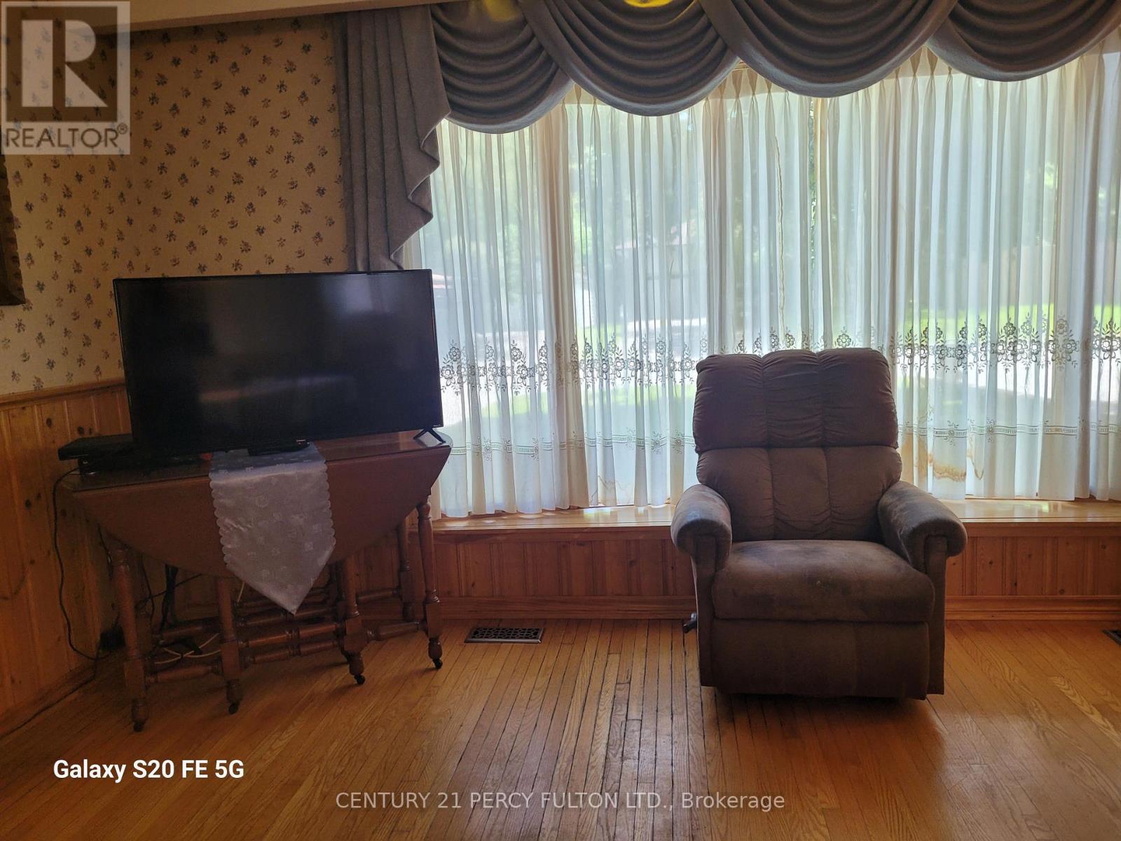 78 Allister Avenue, Toronto, Ontario  M1M 3L5 - Photo 4 - E13434702