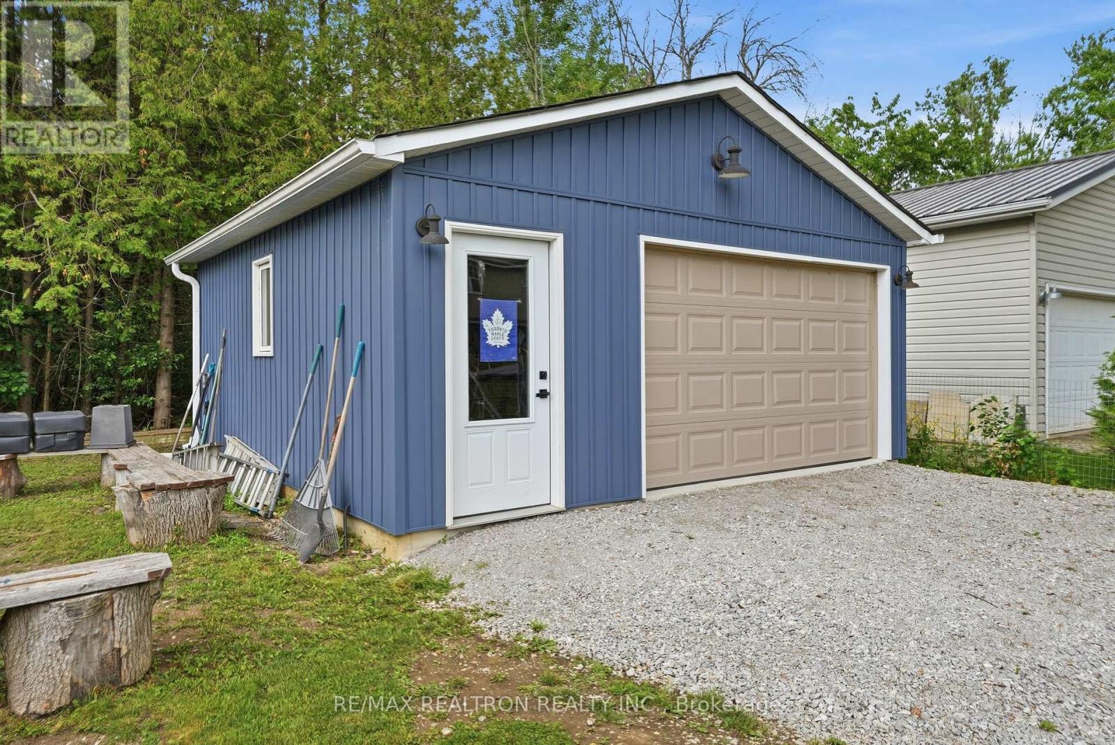 1050 Wisker Avenue, Innisfil, Ontario  L0L 1C0 - Photo 35 - N13440358