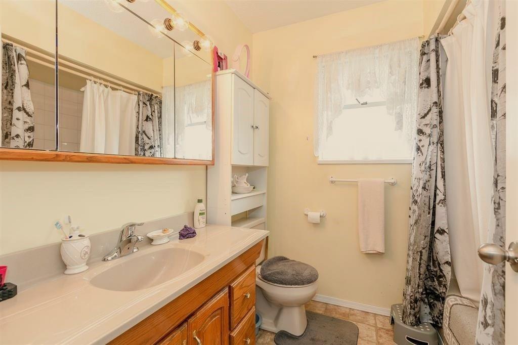 11924-11926 90a Avenue, Delta, British Columbia  V4C 3J3 - Photo 18 - R3134998