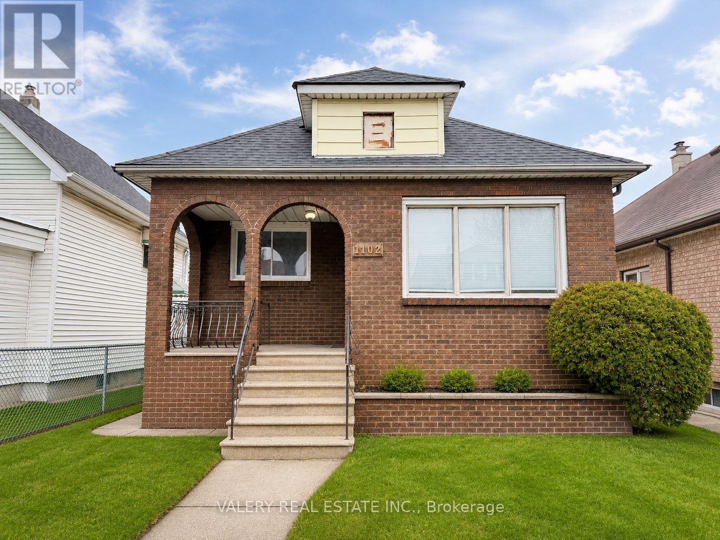 1102 LANGLOIS AVE AVENUE, Windsor, Ontario