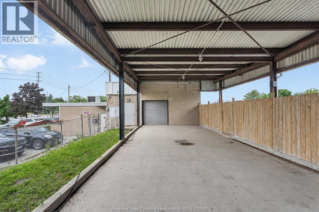 986 Tecumseh Road West, Windsor, Ontario  N8X 2A8 - Photo 6 - 26013981