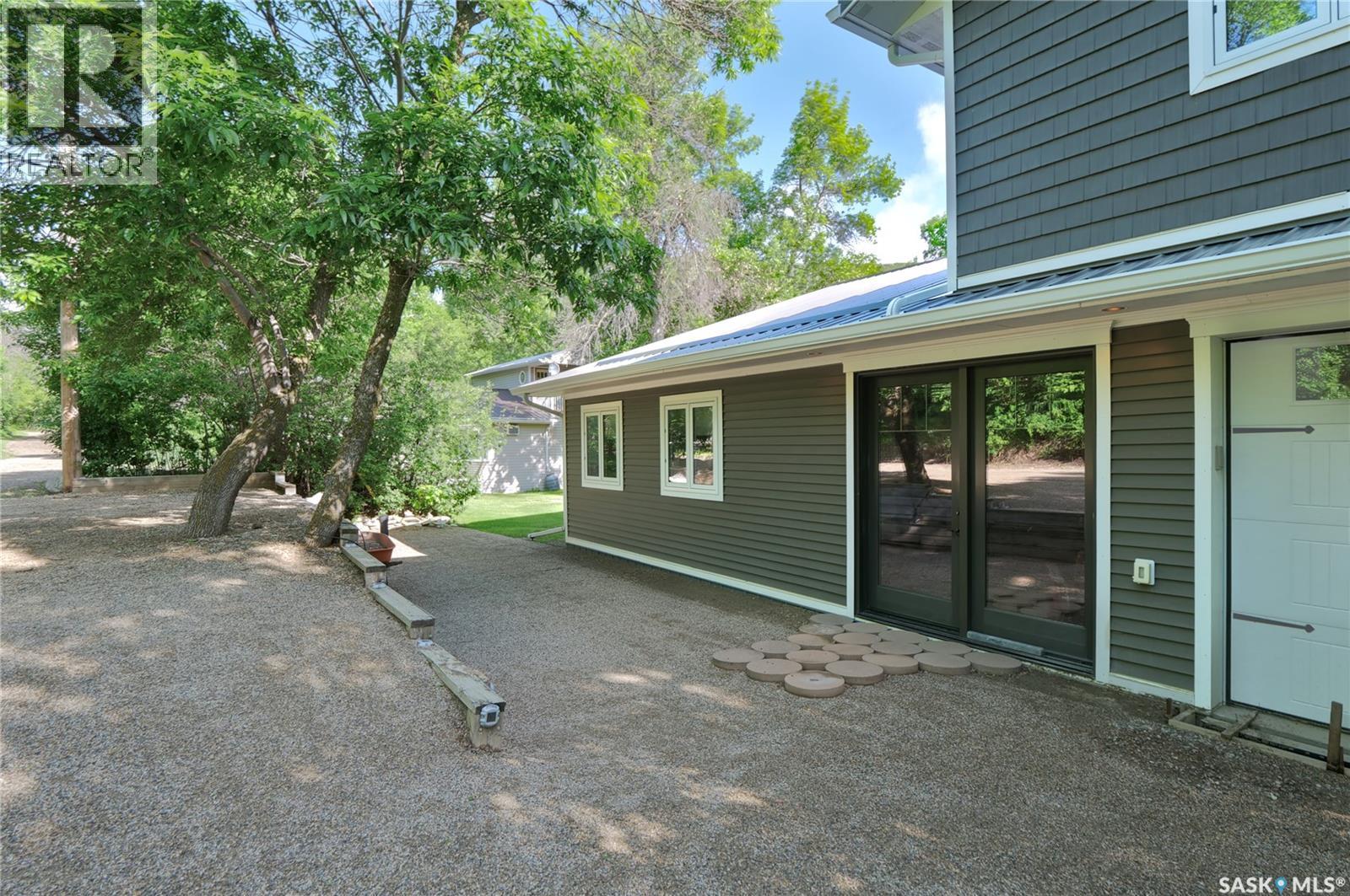 662 Valley Drive, South Lake, Saskatchewan  S0H 4C0 - Photo 3 - SK039295
