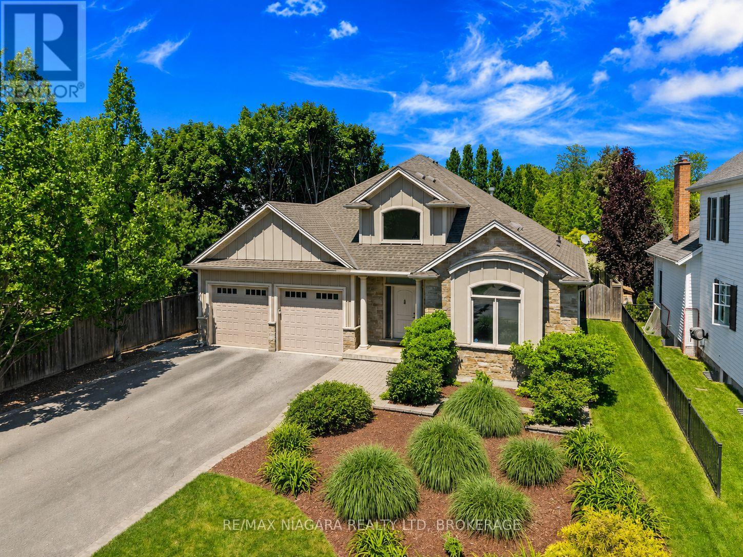 8 CAMPBELL STREET, Niagara-on-the-Lake, Ontario