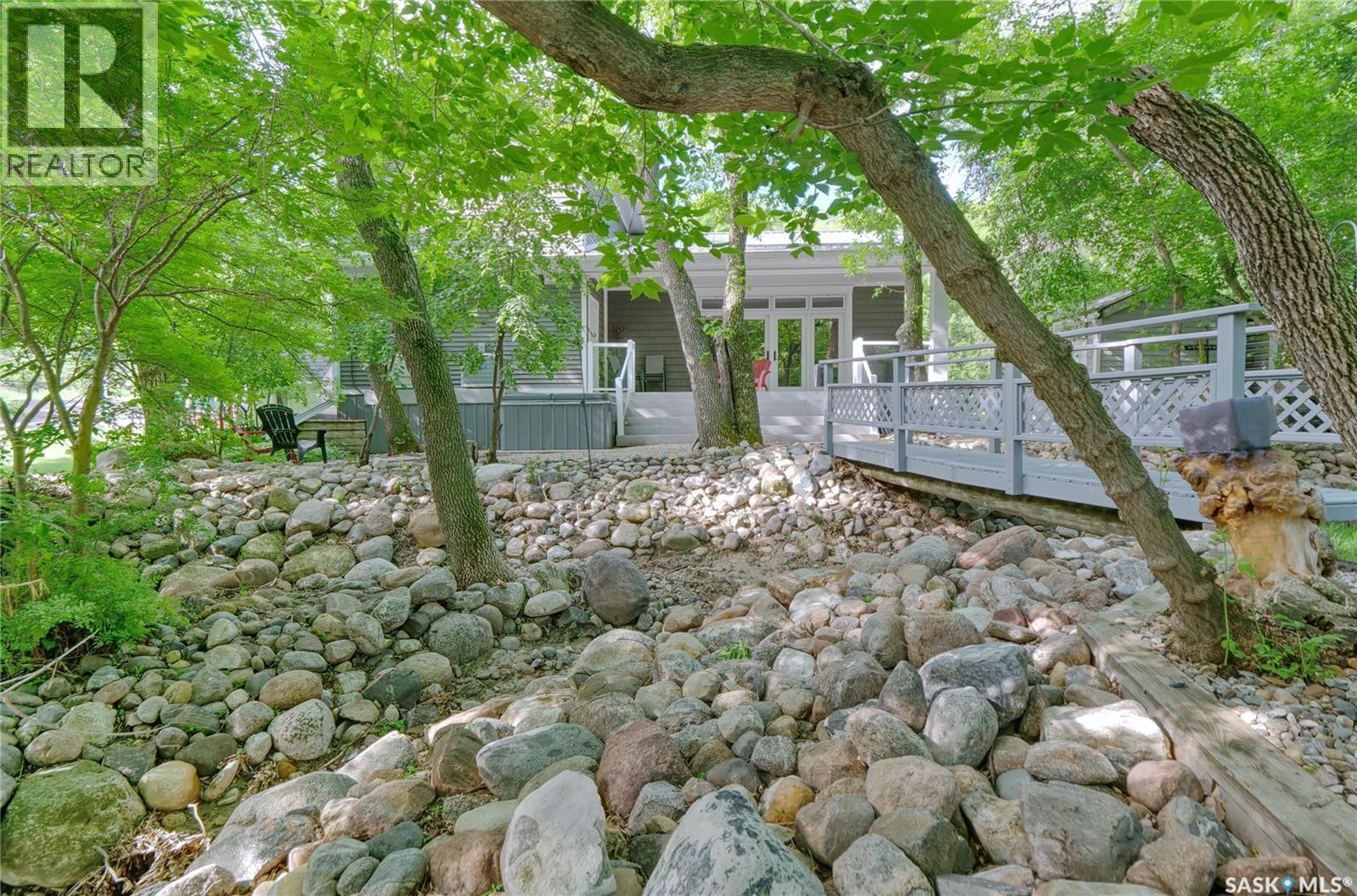662 Valley Drive, South Lake, Saskatchewan  S0H 4C0 - Photo 40 - SK039295