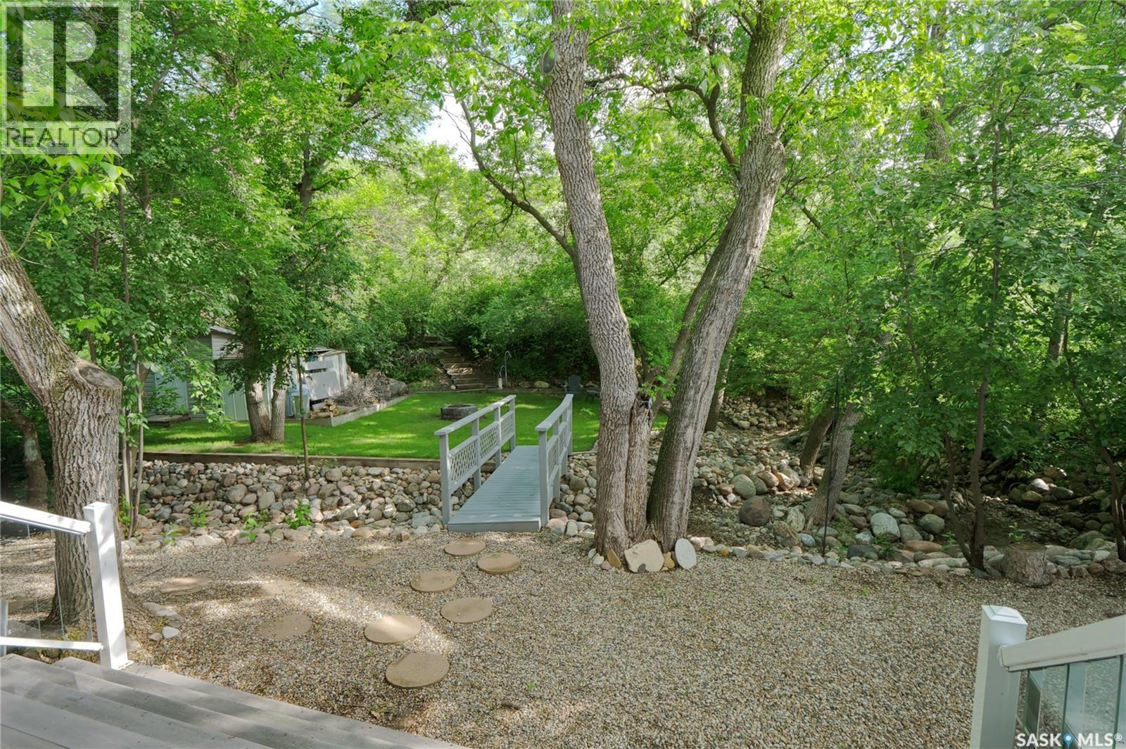662 Valley Drive, South Lake, Saskatchewan  S0H 4C0 - Photo 35 - SK039295