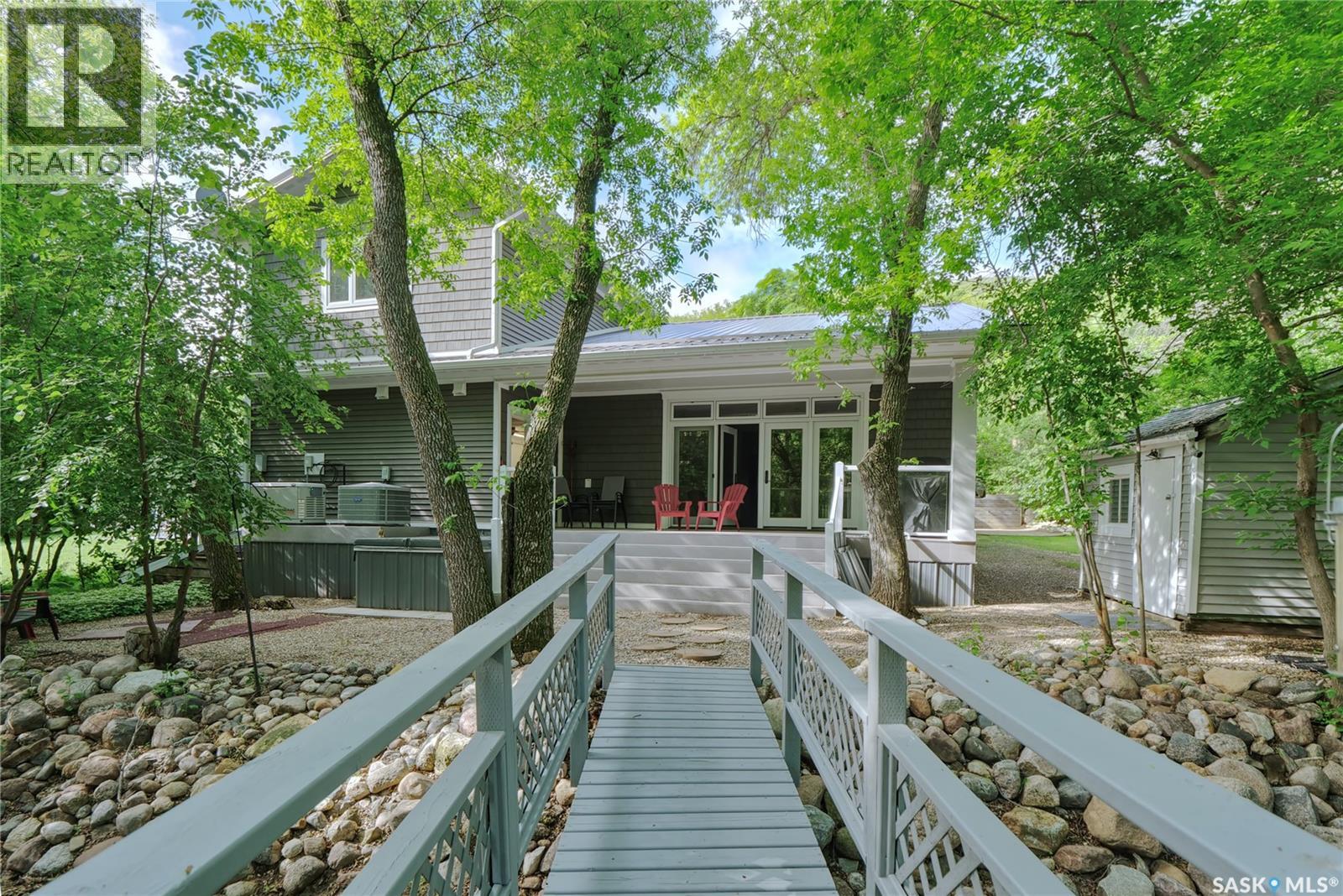 662 Valley Drive, South Lake, Saskatchewan  S0H 4C0 - Photo 41 - SK039295
