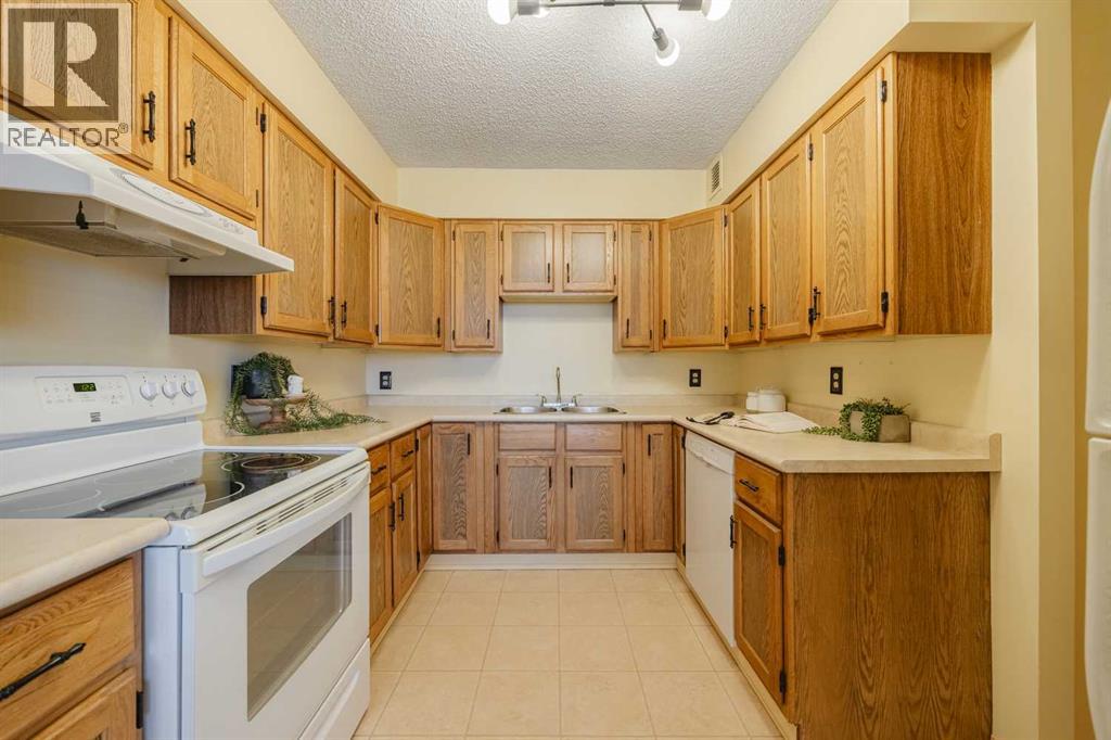 1003, 80 Point Mckay Crescent Nw, Calgary, Alberta T3B 4W4 - Photo 14 - A2317792