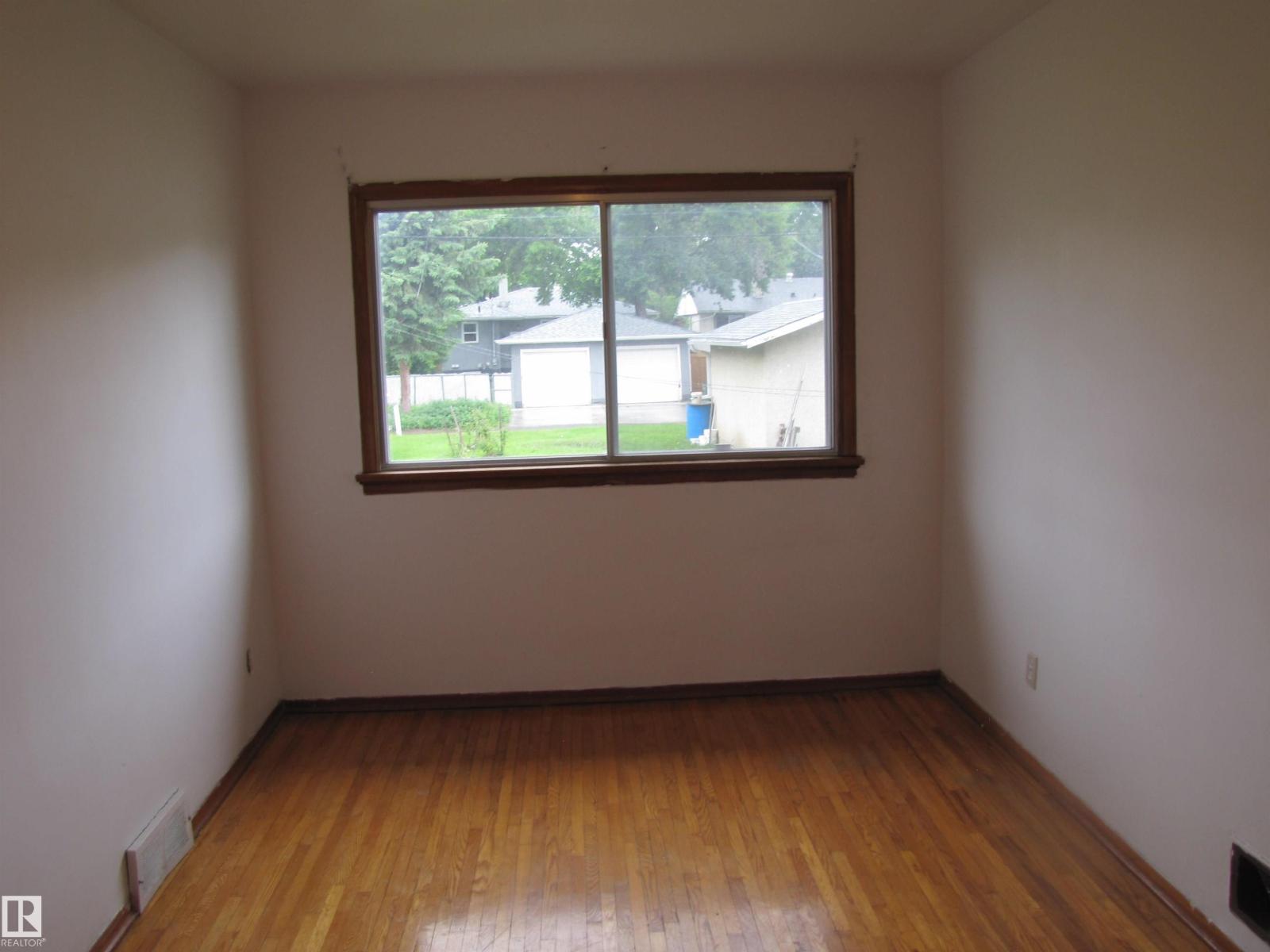 8122 83 Av Nw, Edmonton, Alberta  T6C 1A8 - Photo 10 - E4492913