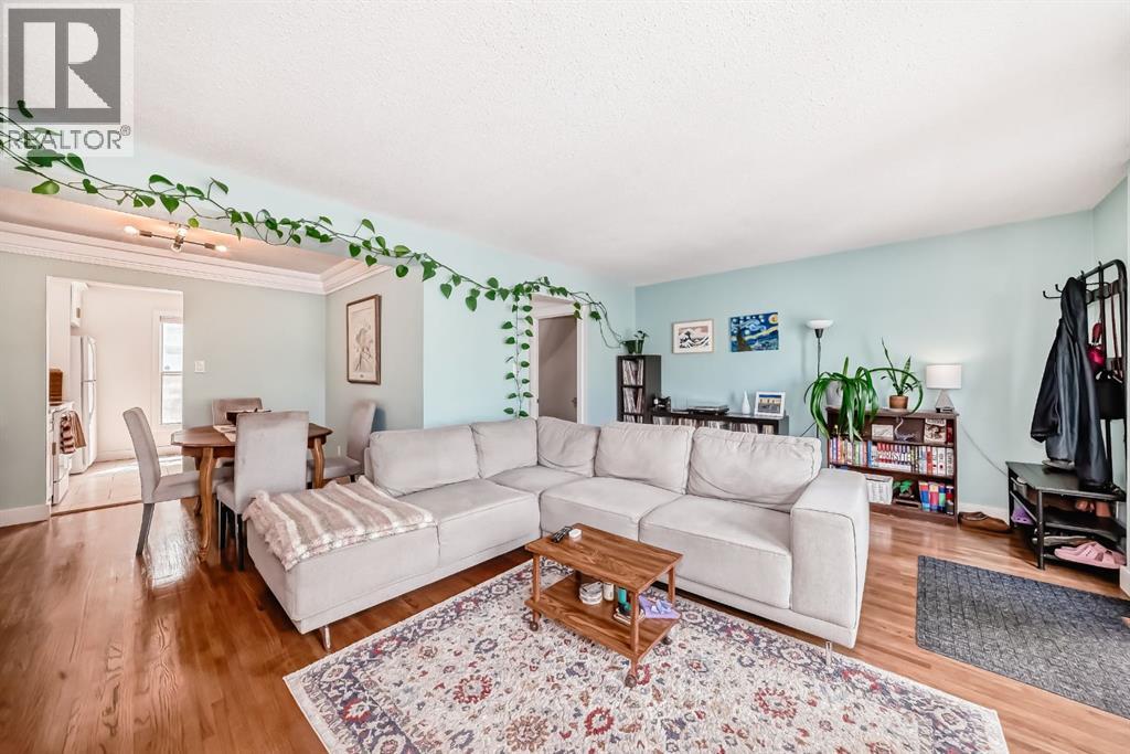 11169 Sacramento Drive SW, Calgary, Alberta  T2W 0J6 - Photo 8 - A2318543