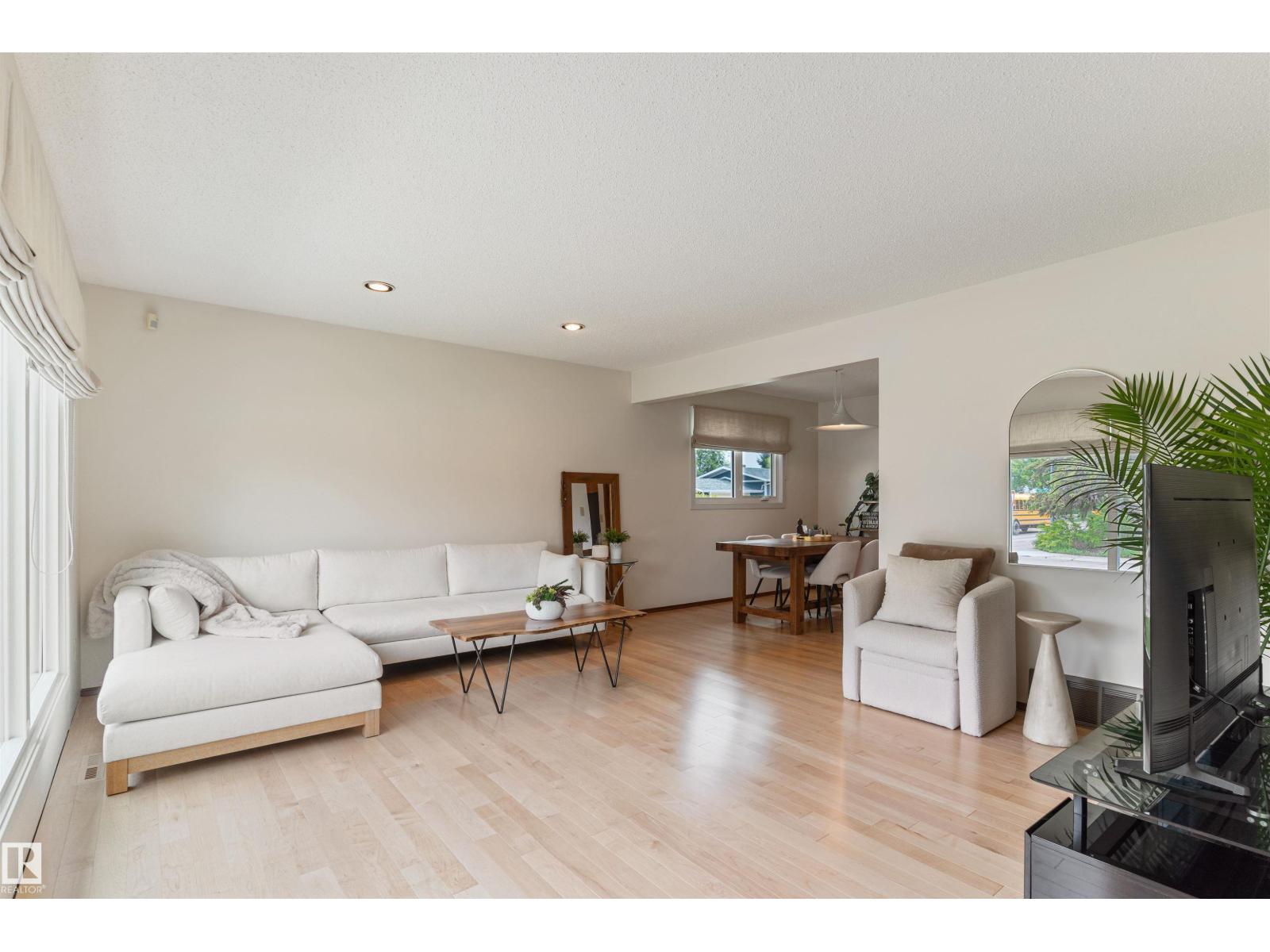 6203 87 Av NW, Edmonton, Alberta  T6B 0L1 - Photo 14 - E4493524