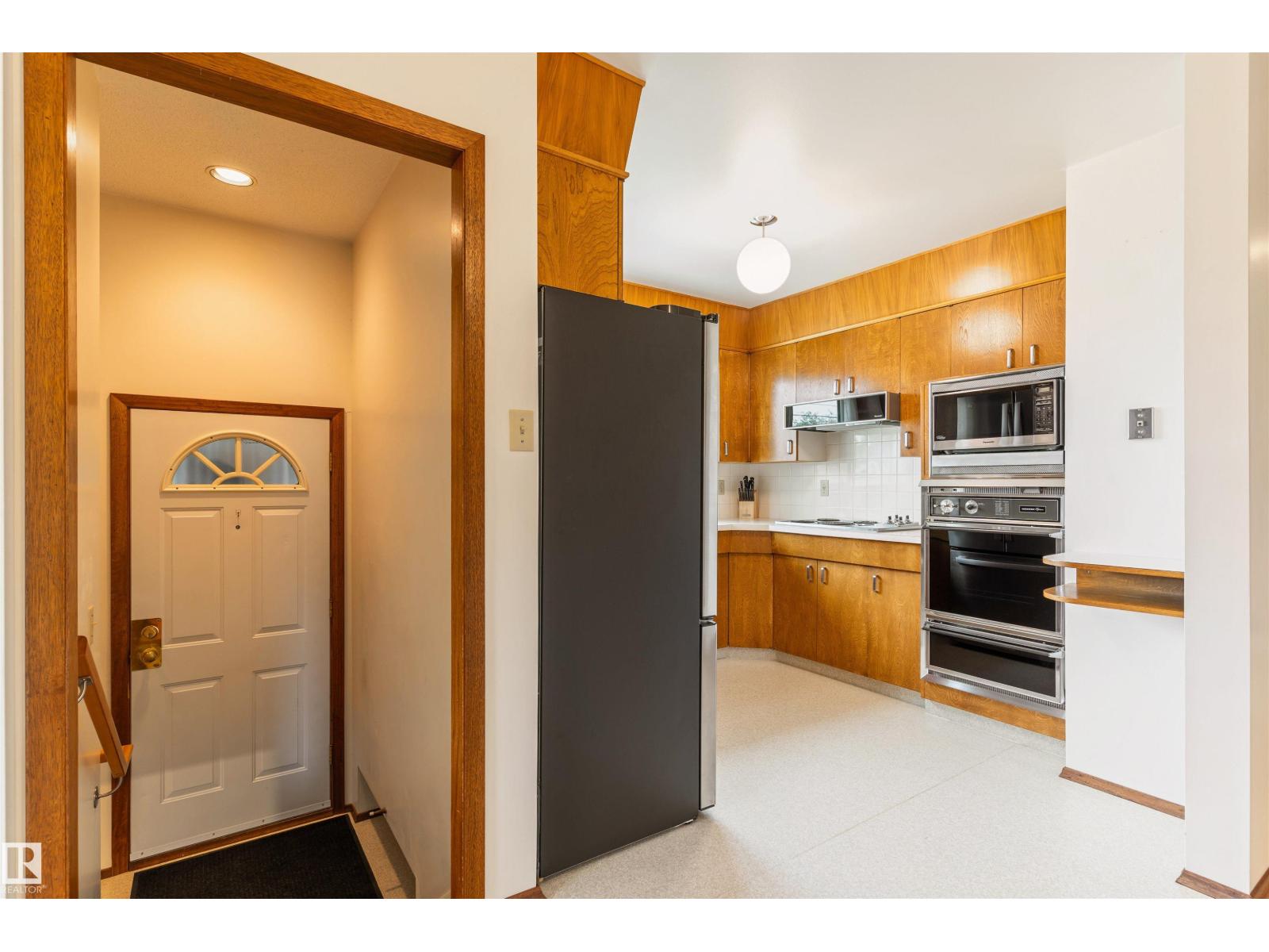 6203 87 Av NW, Edmonton, Alberta  T6B 0L1 - Photo 22 - E4493524