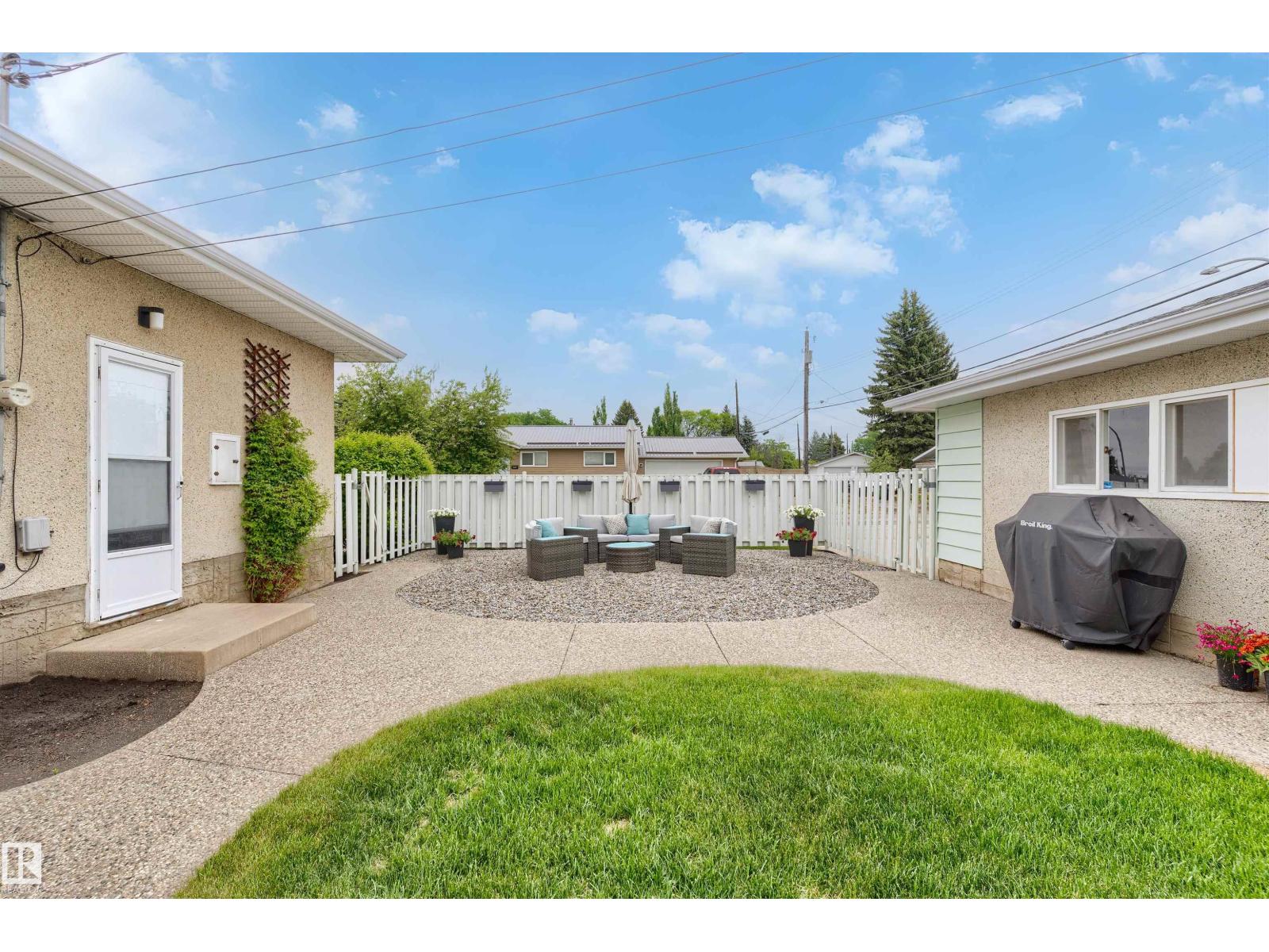 6203 87 Av NW, Edmonton, Alberta  T6B 0L1 - Photo 7 - E4493524