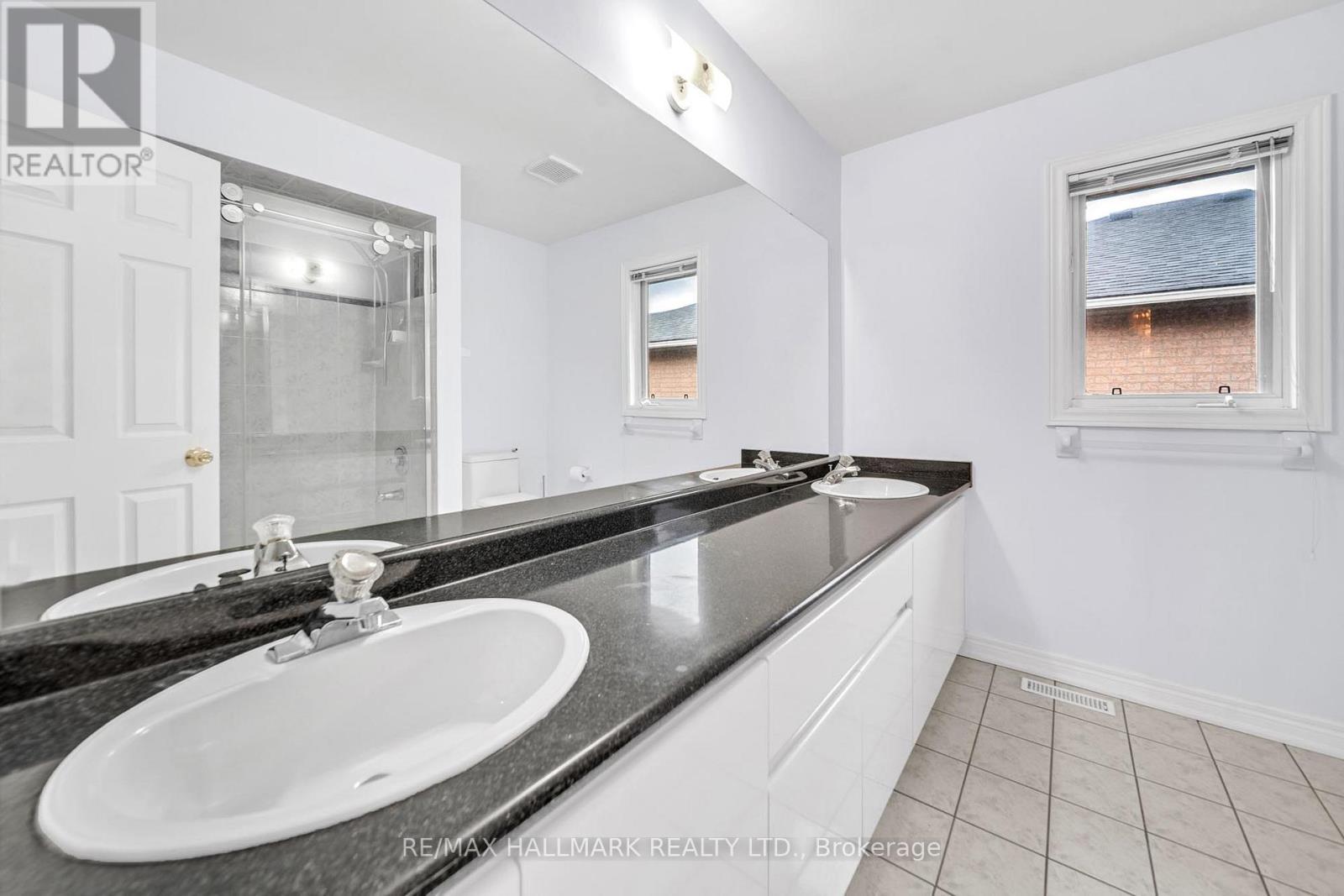 3 Creekview Avenue, Richmond Hill, Ontario  L4C 9X1 - Photo 32 - N13438234