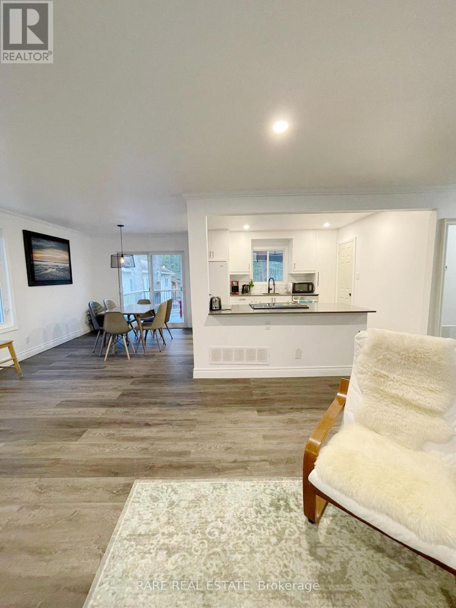 17 Leslie Anne Drive, Wasaga Beach, Ontario  L9Z 2N6 - Photo 10 - S13440480