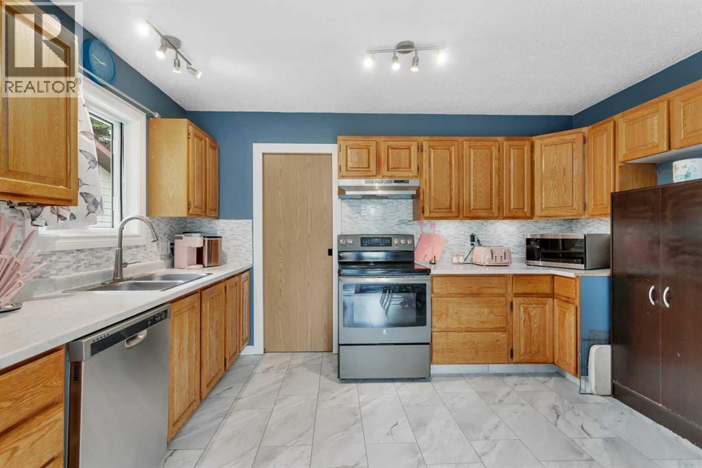 4605 53 Street, Rimbey, Alberta  T0C 2J0 - Photo 13 - A2317728