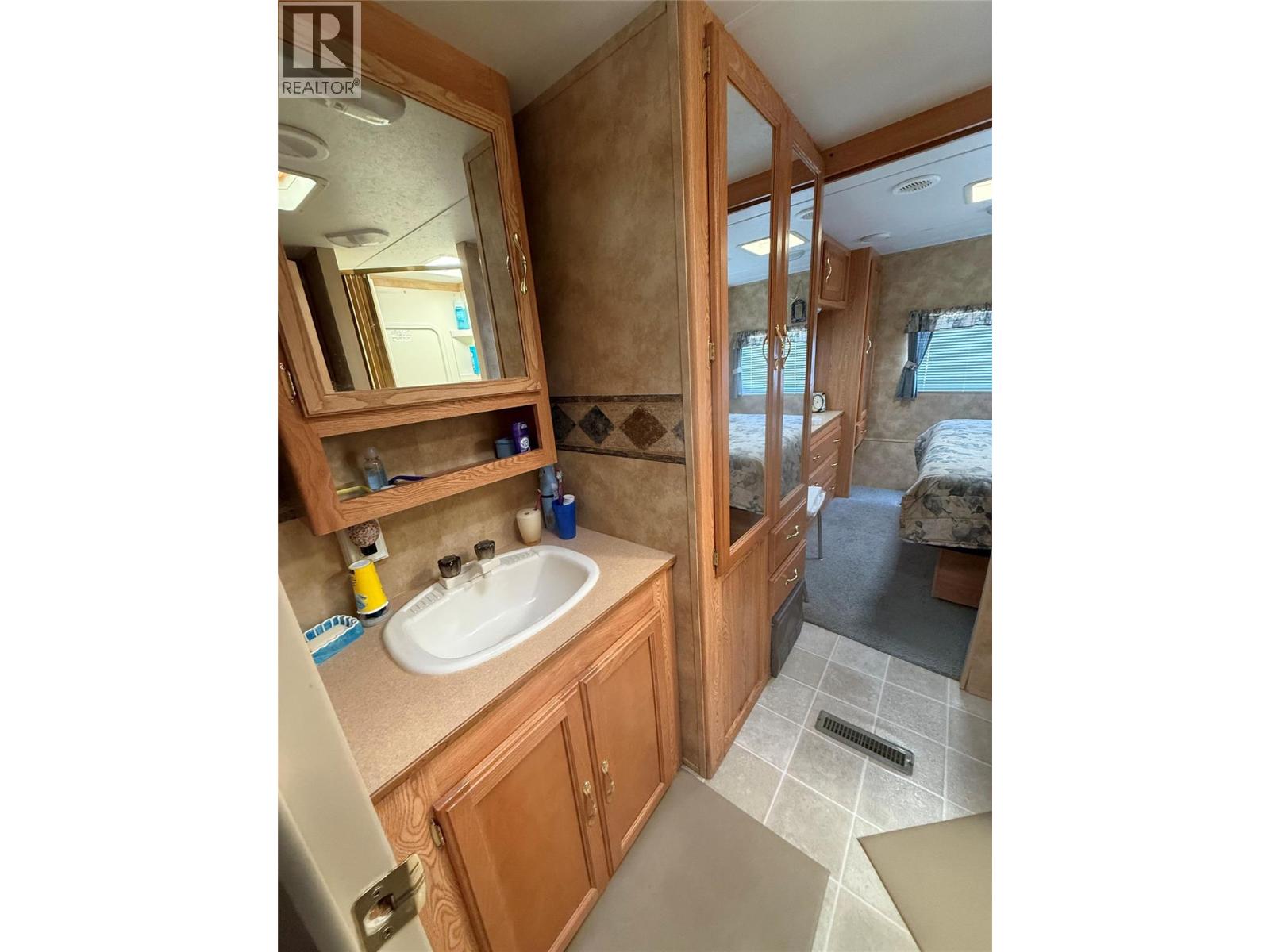 1805 Hwy 3 Highway Unit# 24, Christina Lake, British Columbia  V0H 1E0 - Photo 6 - 10390996