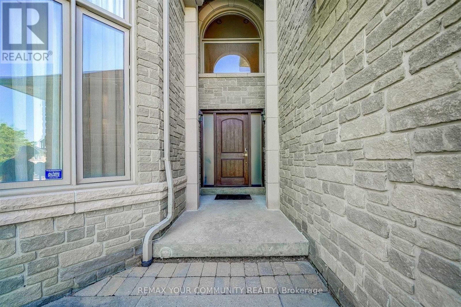 7 Fern Avenue, Richmond Hill, Ontario  L4B 3R7 - Photo 29 - N13439706