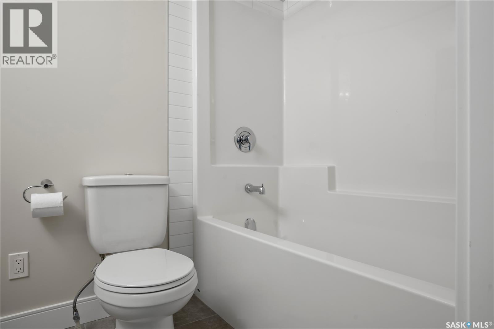 3312 Crosbie Crescent, Regina, Saskatchewan  S4V 3S4 - Photo 28 - SK038997