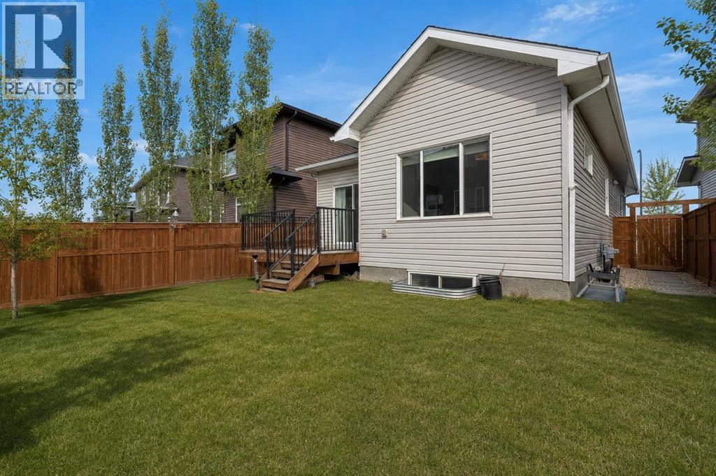 137 Willow Park N, Cochrane, Alberta  T4C 2N3 - Photo 27 - A2279897