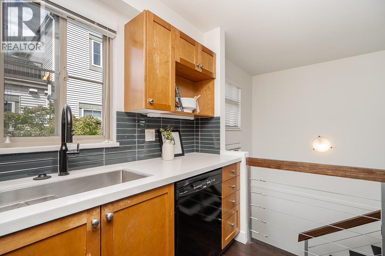 26 2375 W Broadway, Vancouver, British Columbia  V6K 2E6 - Photo 17 - R3135596