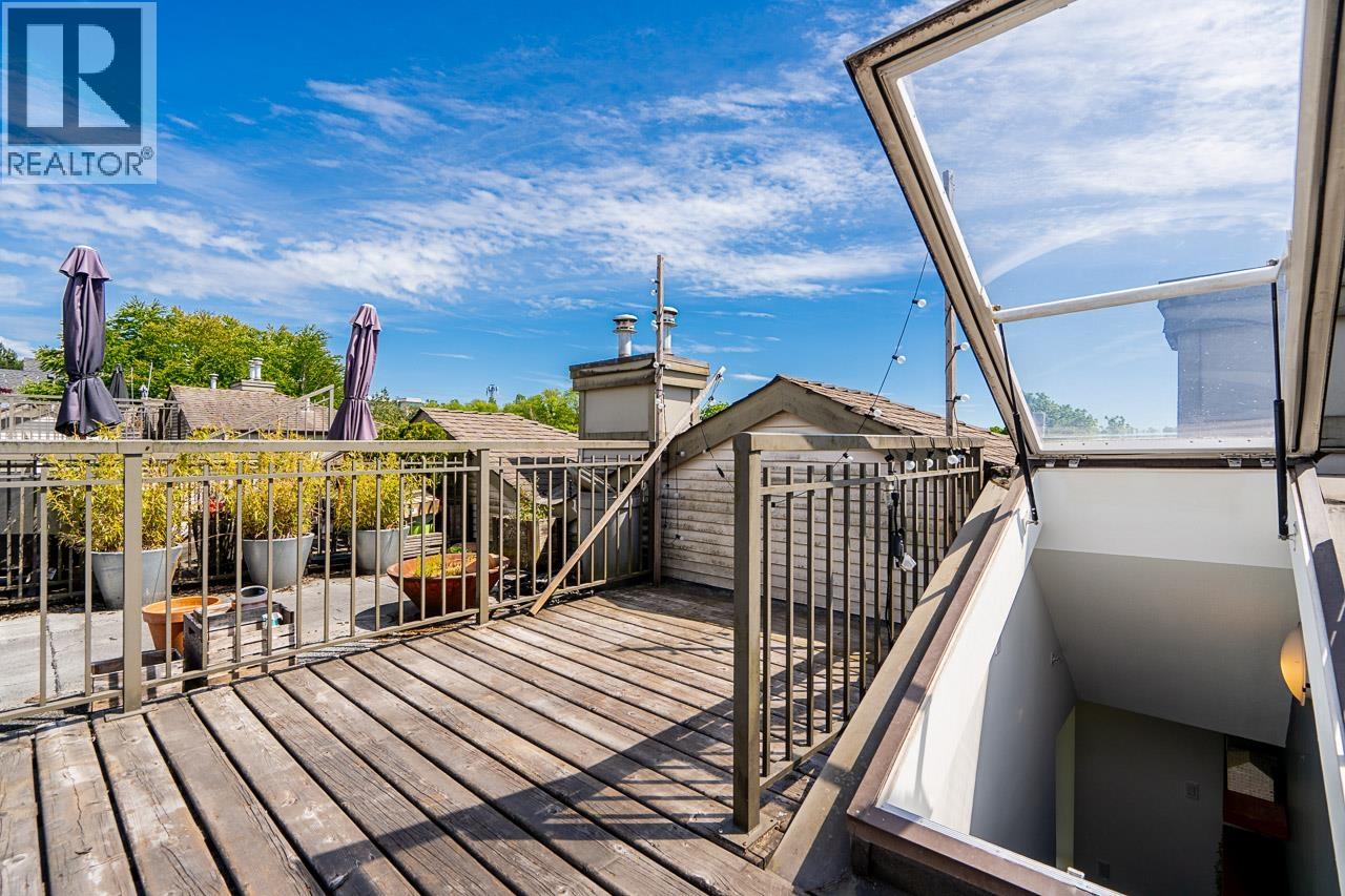 26 2375 W Broadway, Vancouver, British Columbia  V6K 2E6 - Photo 27 - R3135596