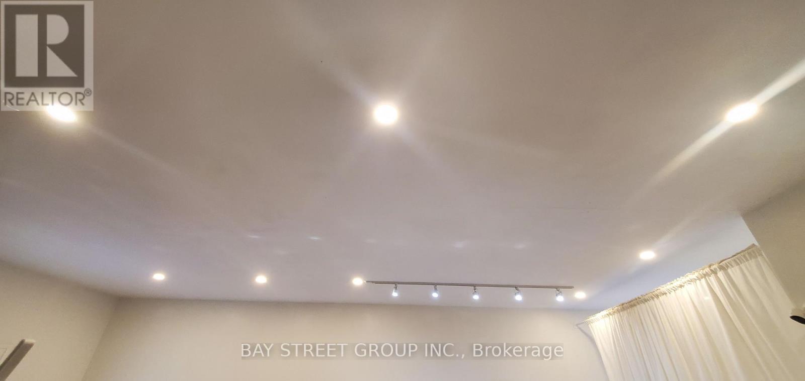 Second Floor - 4893 Yonge Street, Toronto, Ontario  M2N 5N4 - Photo 10 - C13440524