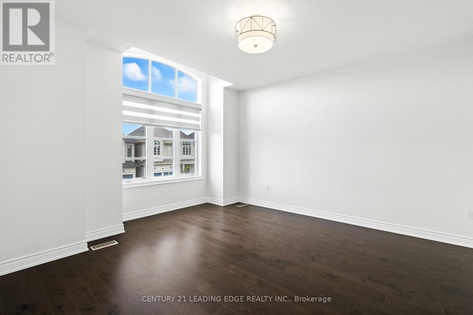 3239 Millicent Avenue, Oakville, Ontario  L6H 0V8 - Photo 21 - W12934324