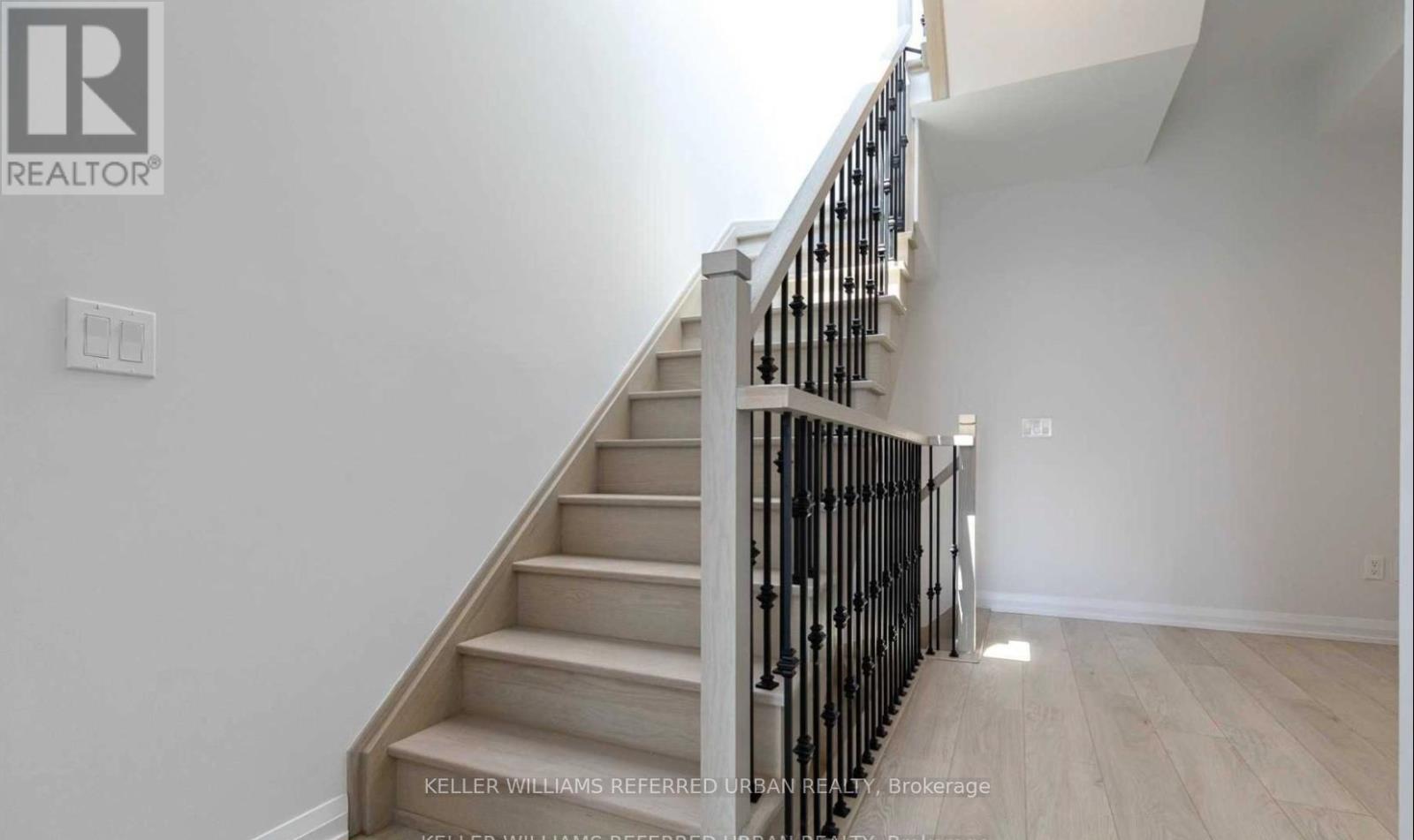 Th23 - 1030 Portage Parkway, Vaughan, Ontario  L4K 0K3 - Photo 7 - N13440514