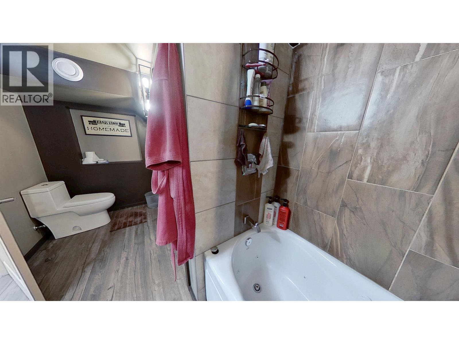 9719 105 Avenue, Fort St. John, British Columbia  V1J 2L9 - Photo 25 - R3135549