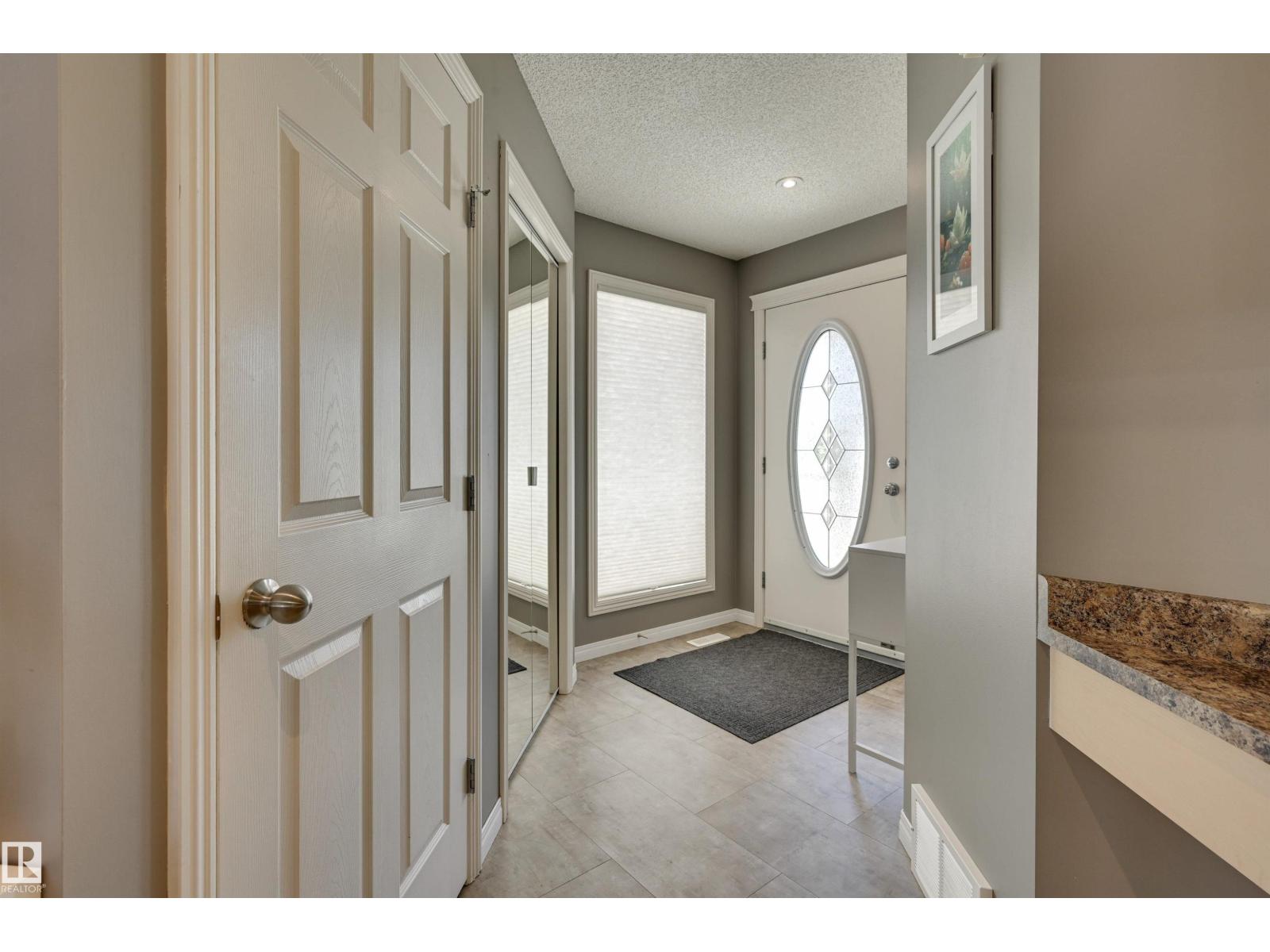 2208 Baker Cl Sw, Edmonton, Alberta  T6W 1G9 - Photo 5 - E4493488