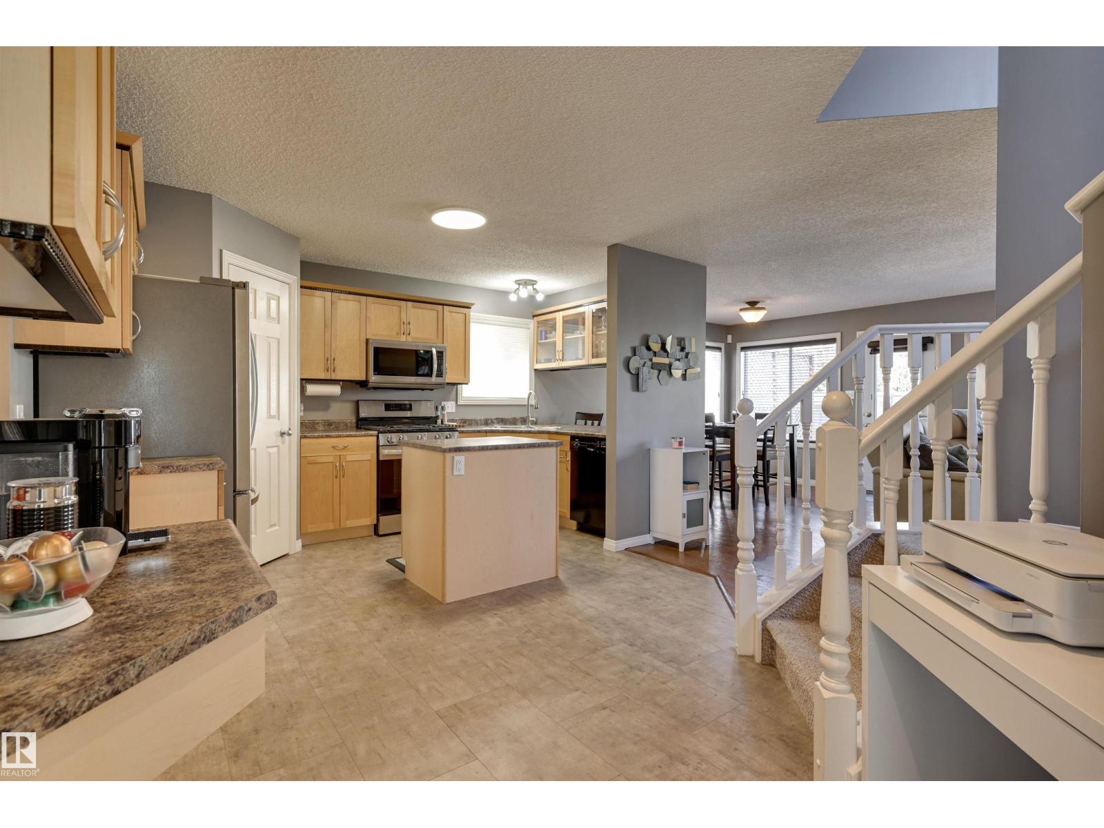 2208 Baker Cl Sw, Edmonton, Alberta  T6W 1G9 - Photo 6 - E4493488
