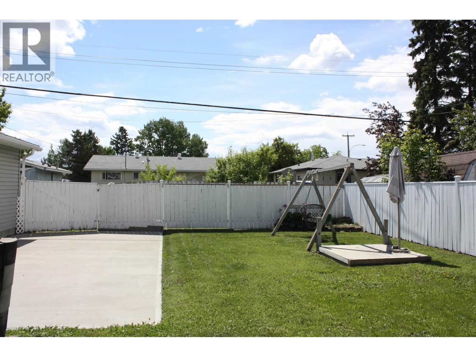 9719 105 Avenue, Fort St. John, British Columbia  V1J 2L9 - Photo 34 - R3135549
