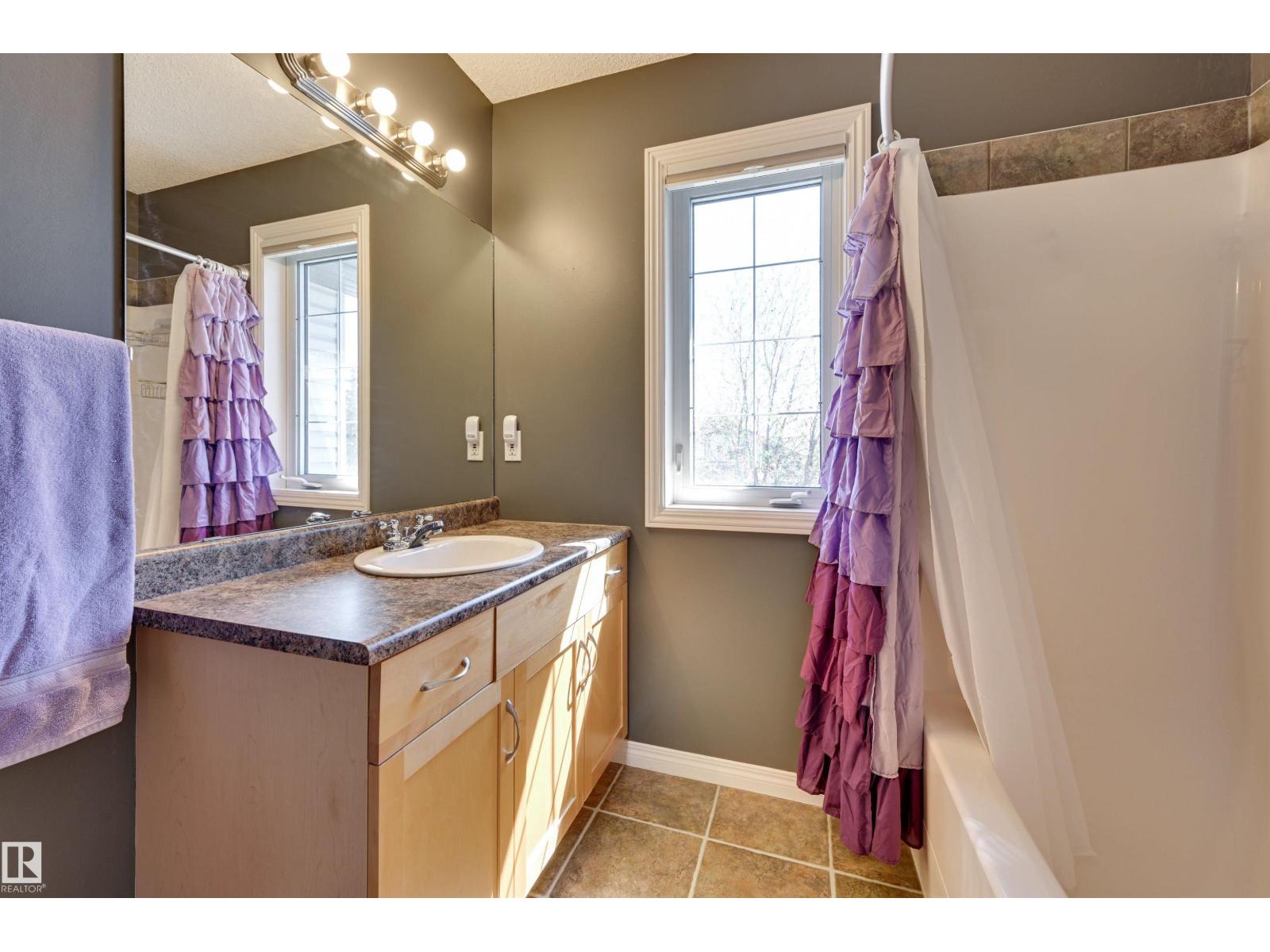2208 Baker Cl Sw, Edmonton, Alberta  T6W 1G9 - Photo 35 - E4493488