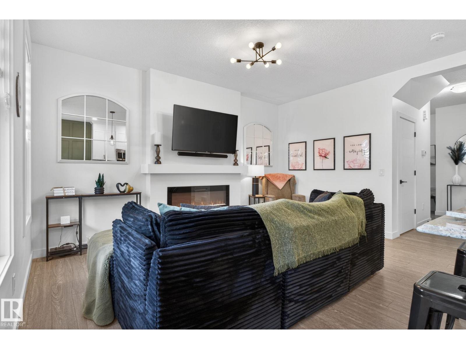 8612 Cushing Pl Sw, Edmonton, Alberta  T6W 3R4 - Photo 11 - E4493537