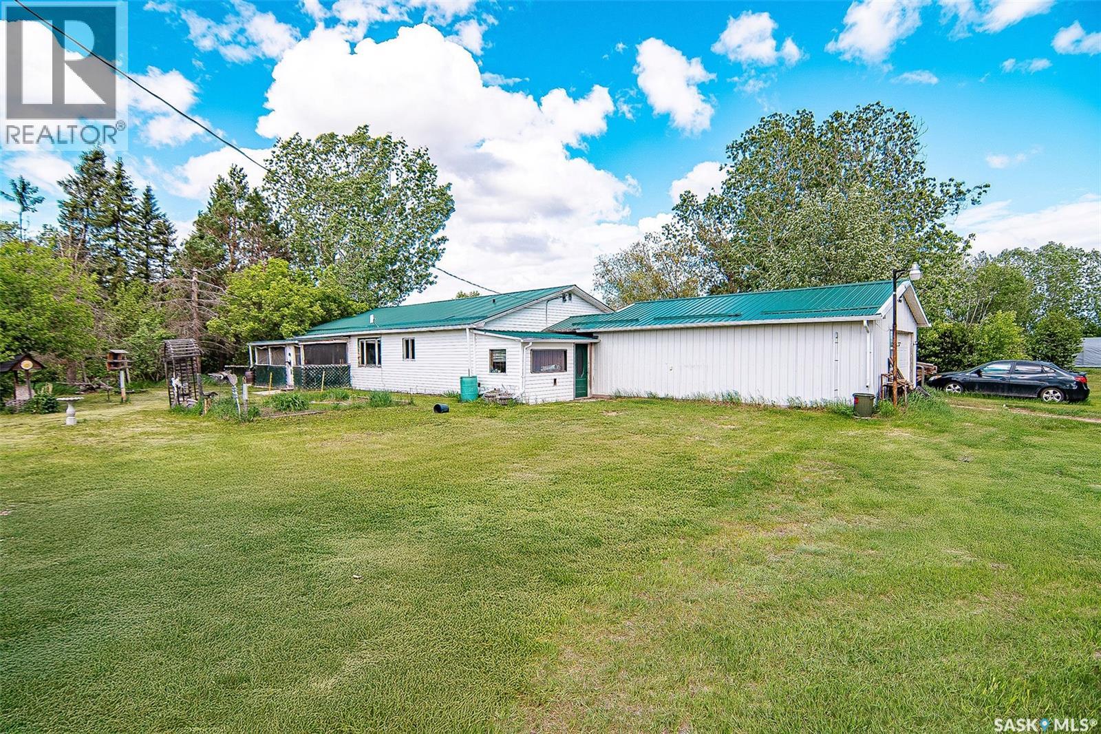 Chatlain Farm, Paddockwood Rm No. 520, Saskatchewan  S0J 0N0 - Photo 3 - SK039227