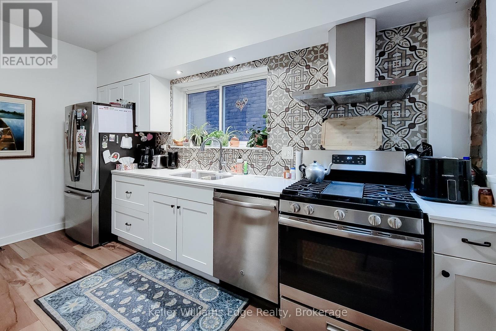 2 - 64 Locke Street N, Hamilton, Ontario  L8R 3A5 - Photo 11 - X13440596