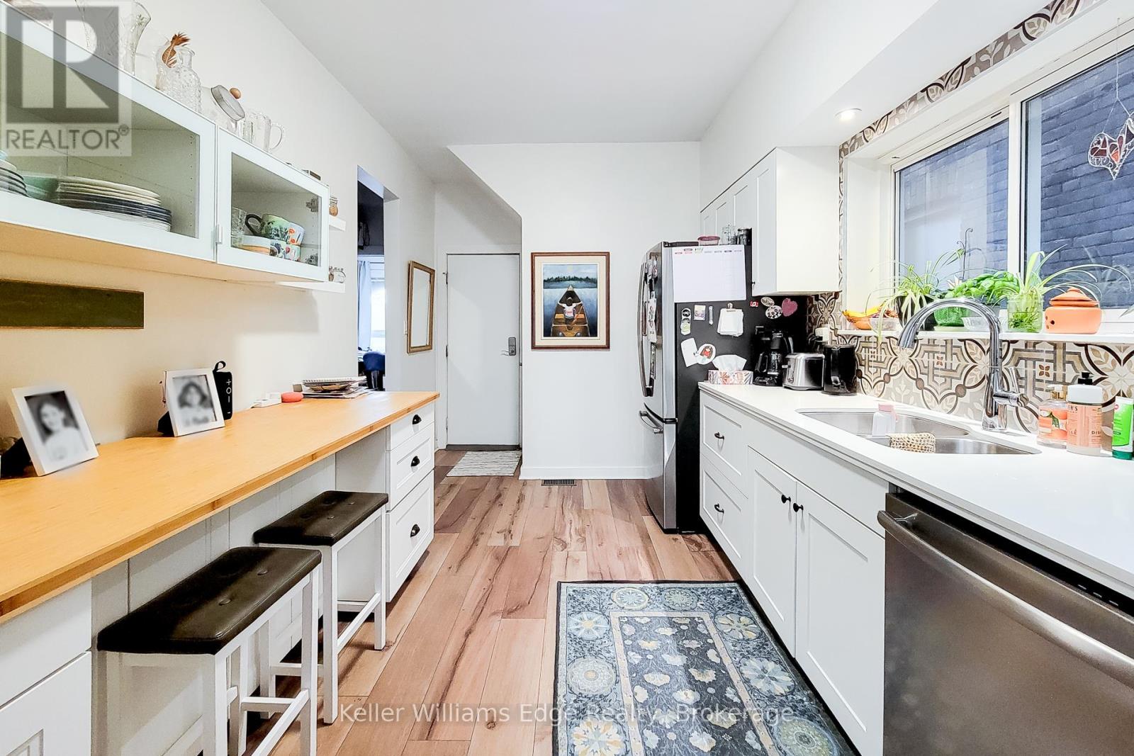 2 - 64 Locke Street N, Hamilton, Ontario  L8R 3A5 - Photo 8 - X13440596
