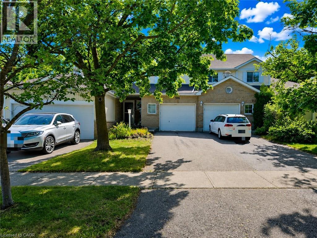 596 Spinnaker Crescent, Waterloo, Ontario  N2K 4A5 - Photo 2 - 40837904